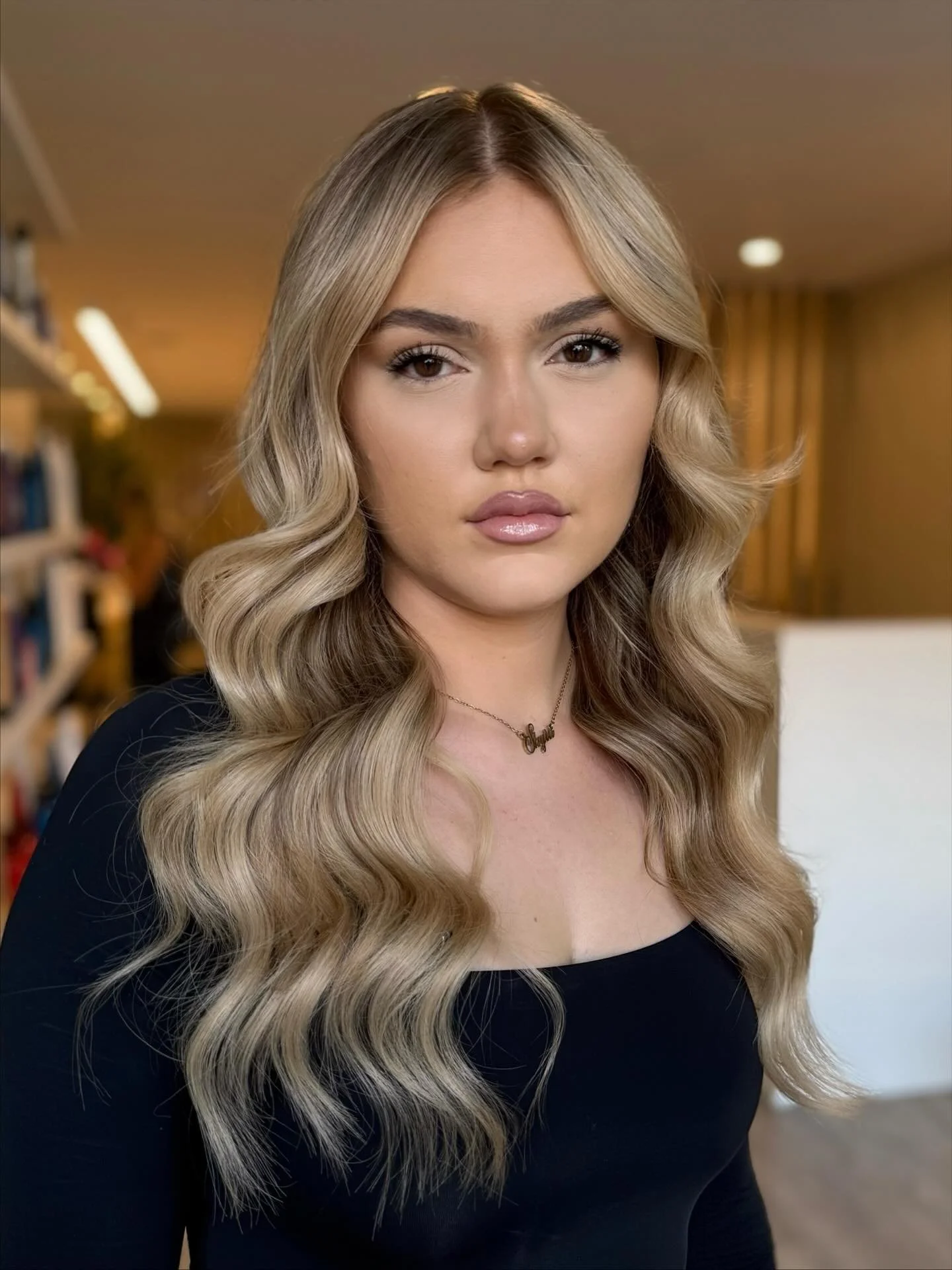 Consider this your sign to add a little fullness to your blonde 🤫 😜 

Colour @beatbyjess 
Extensions @skynormington using @philocalyhair ✨

#torontoextensions #torontoblonde #torontohairstylist #danforthhairsalon #easttorontoextensions