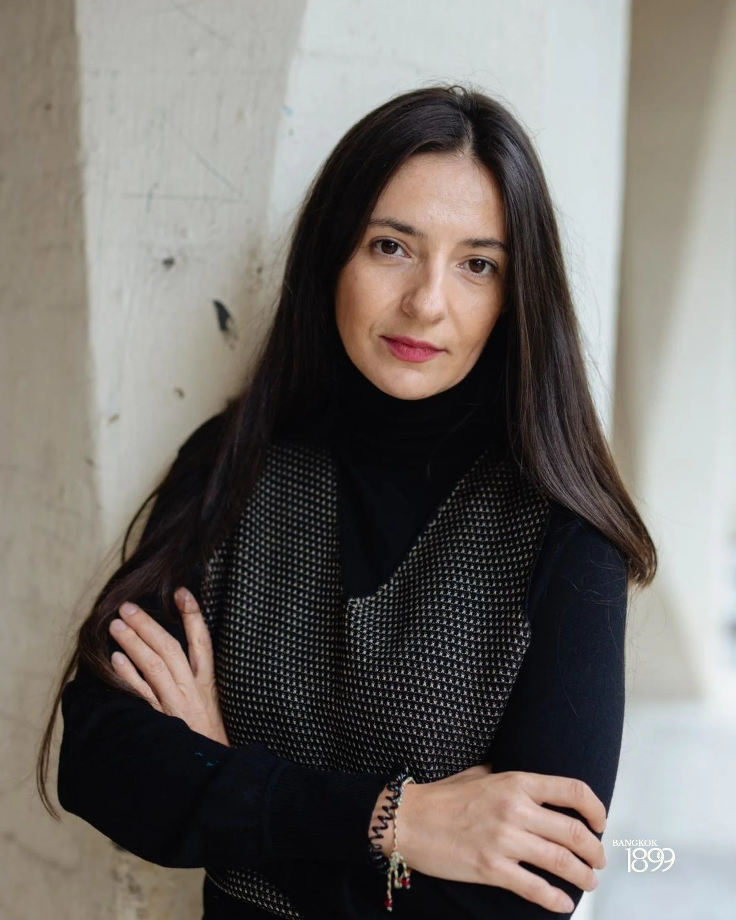 Bangkok 1899 is pleased to welcome Alina Teodorescu (@alina___teodorescu_comaneci) for a micro residency!

Alina Teodorescu is a multidisciplinary artist whose practice reimagines alternatives for a living future through collaborative, social and env