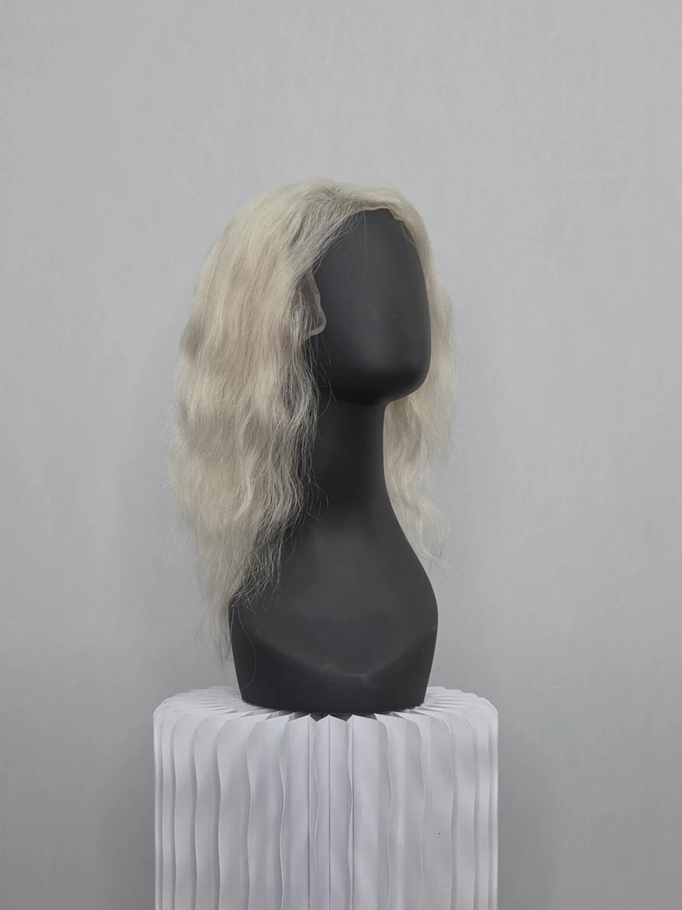 Long Men's Lace Wig in #100% Grey
