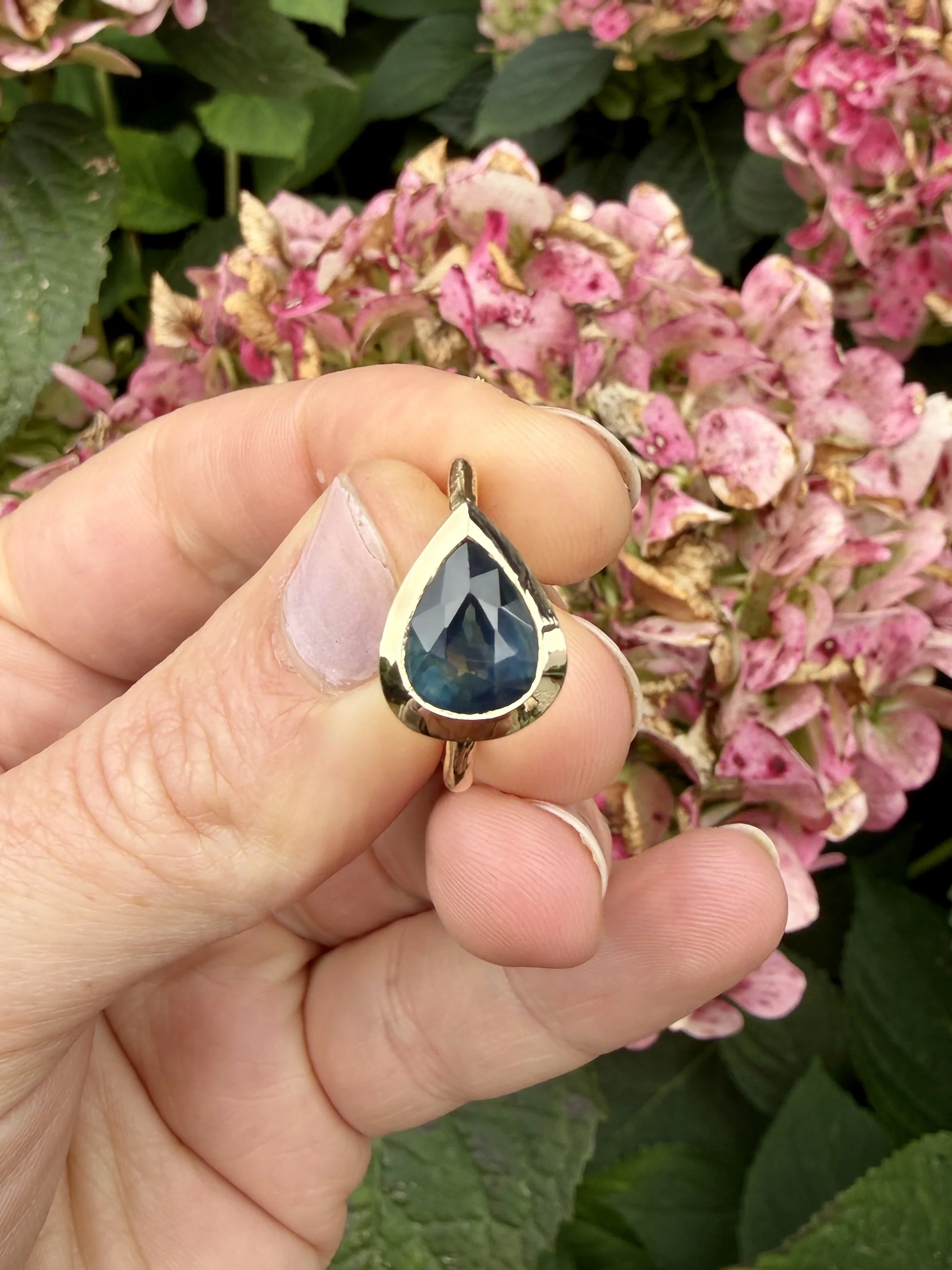 Frame Ring - Blue Sapphire