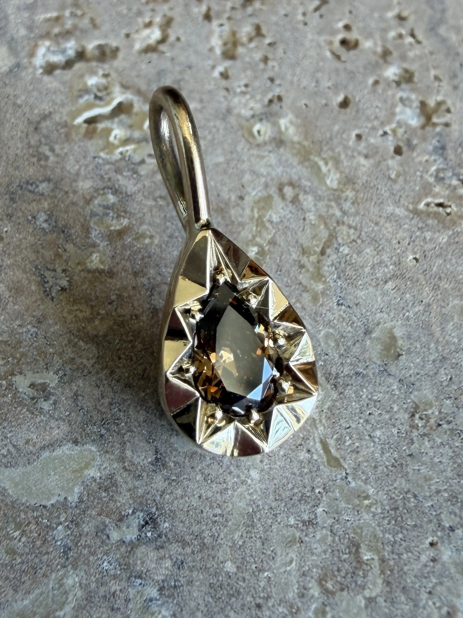 Star Pendant - Natural Cognac Diamond