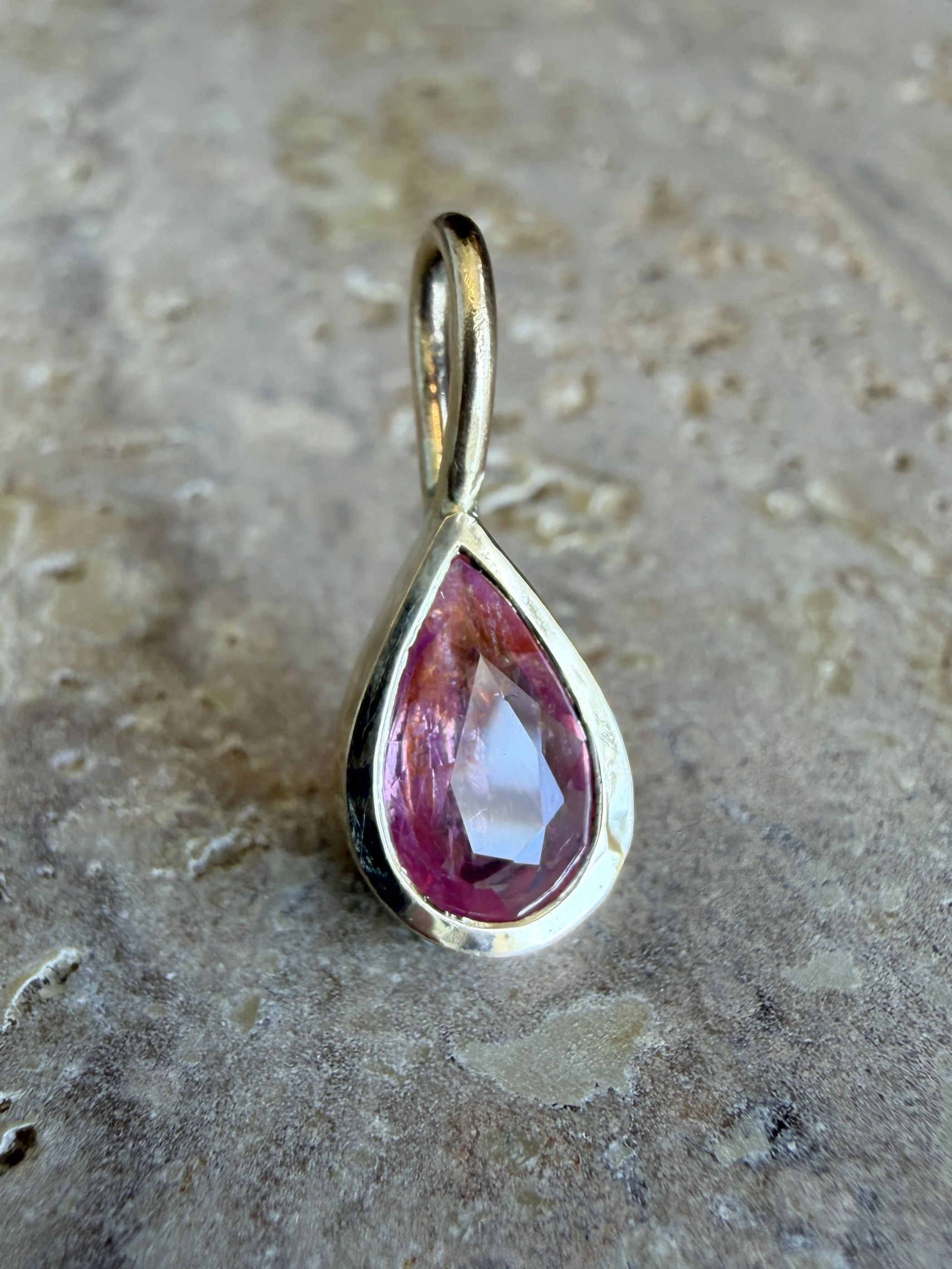 Art Pendant No.4 - Pink Sapphire