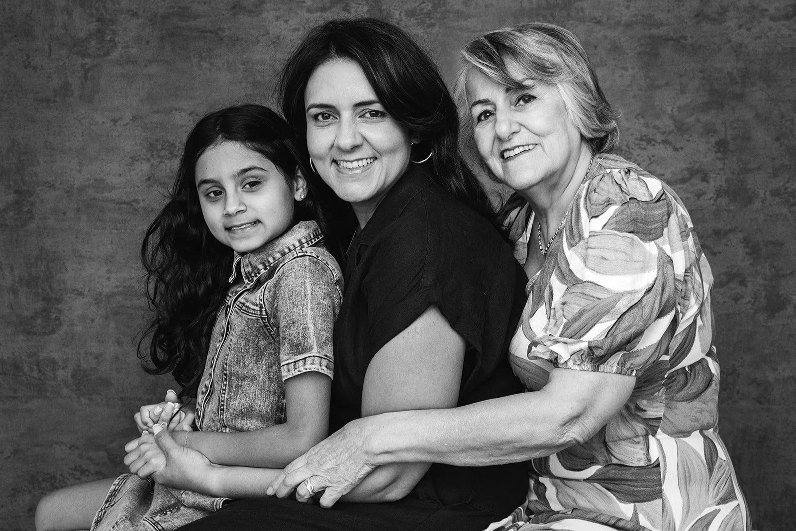 VB_StephanieEwensPhoto_bw.jpg