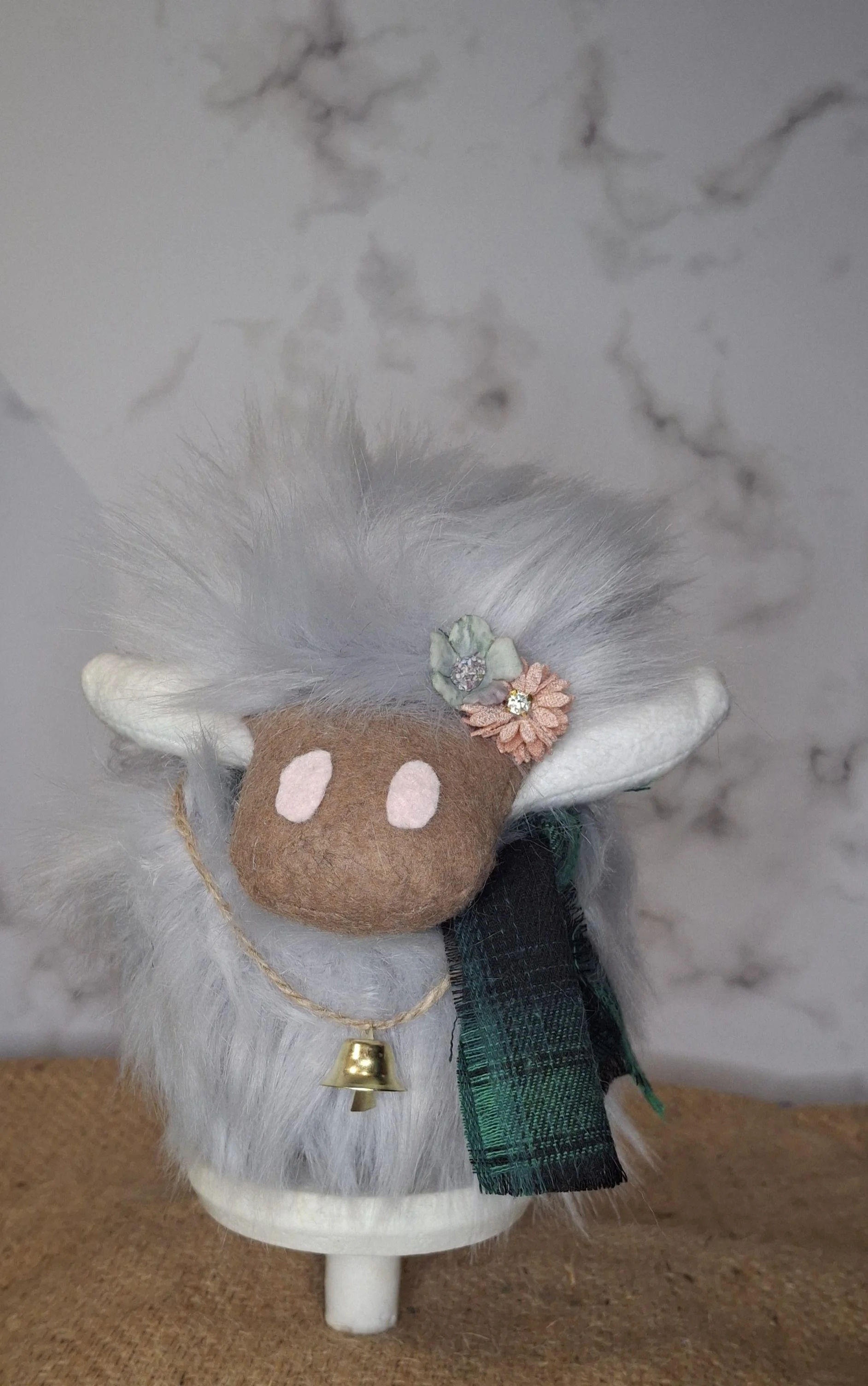 Highland Floofie Grey