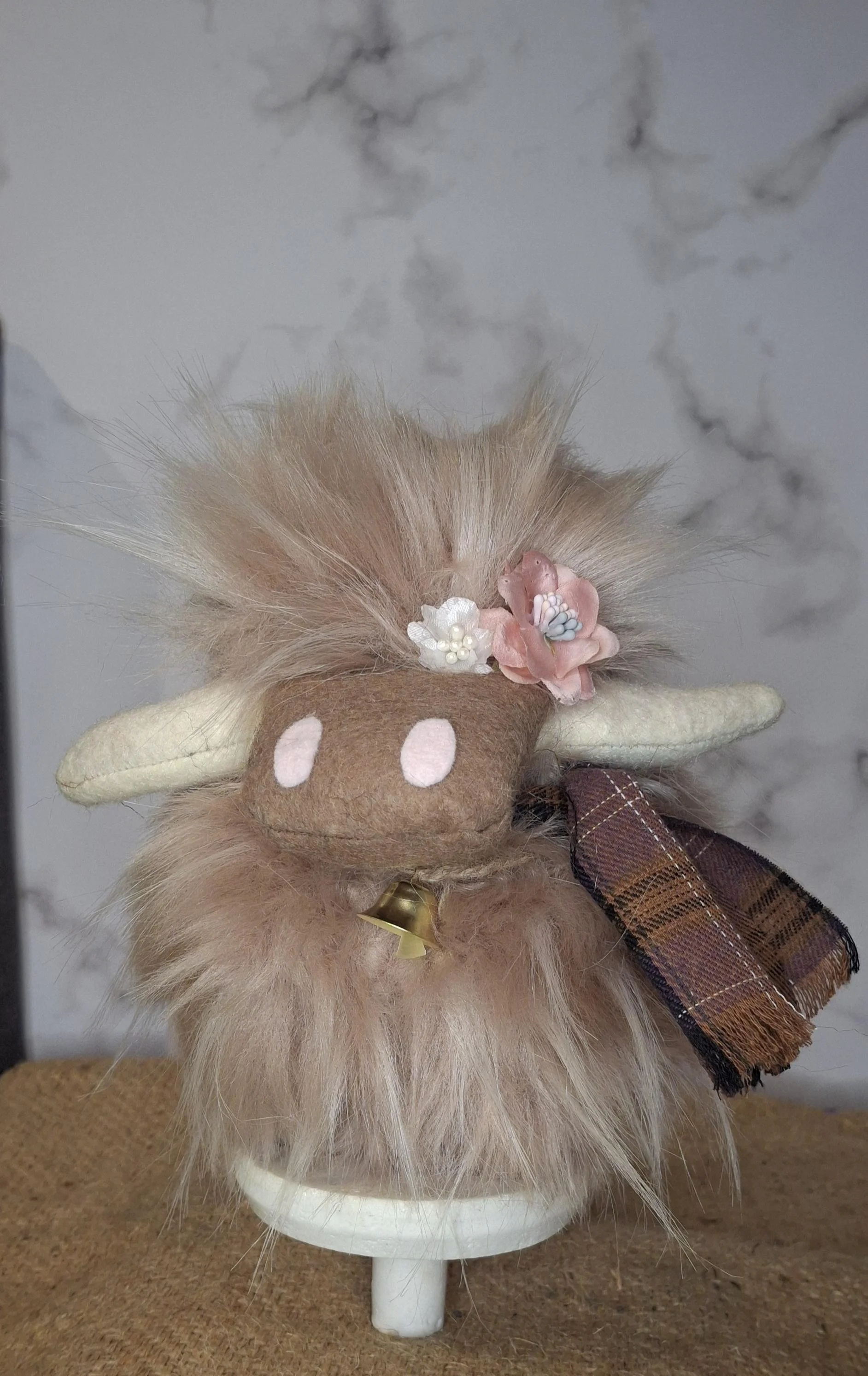Highland Floofie Light Pink