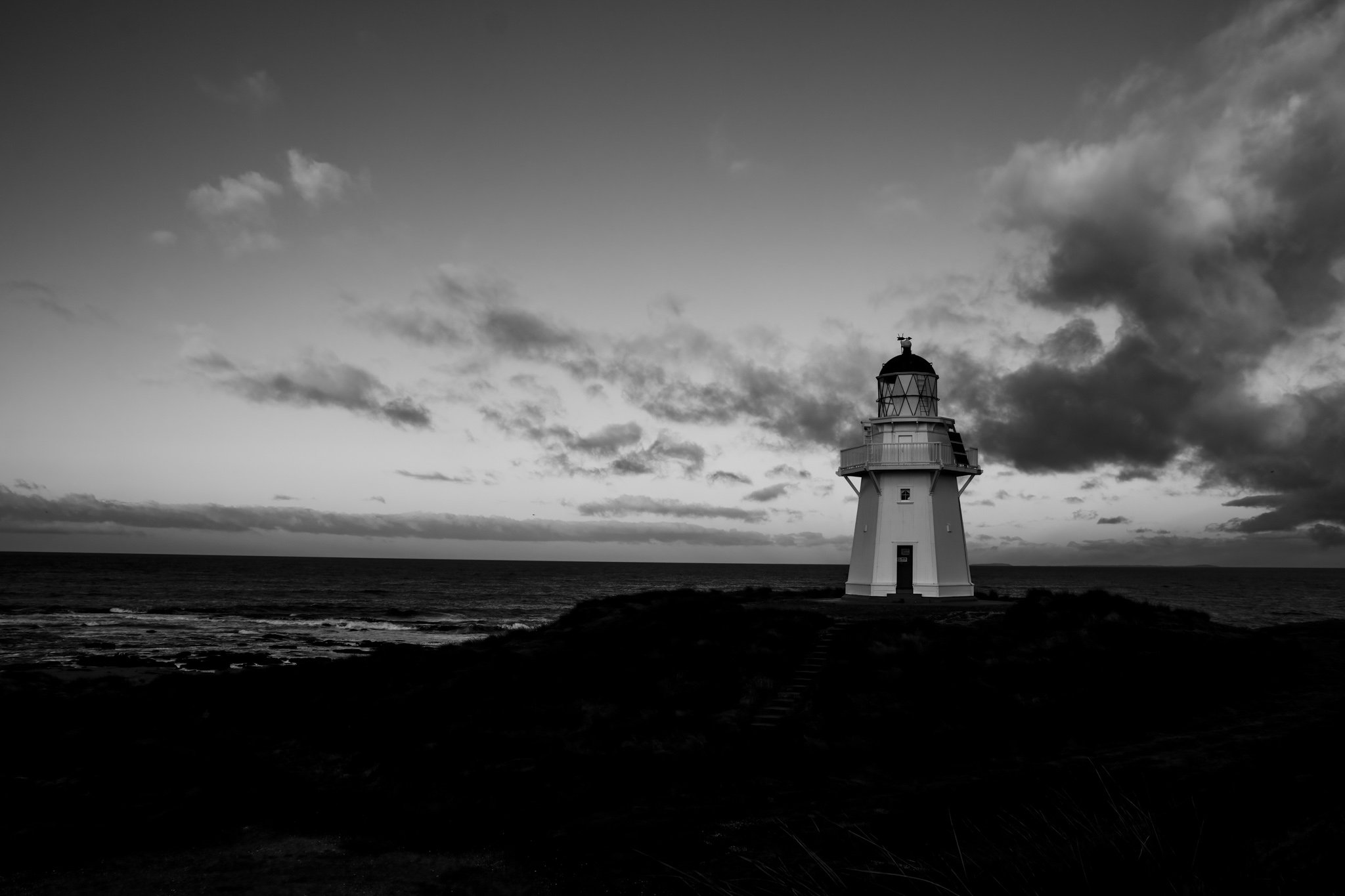 light house bnw.jpg
