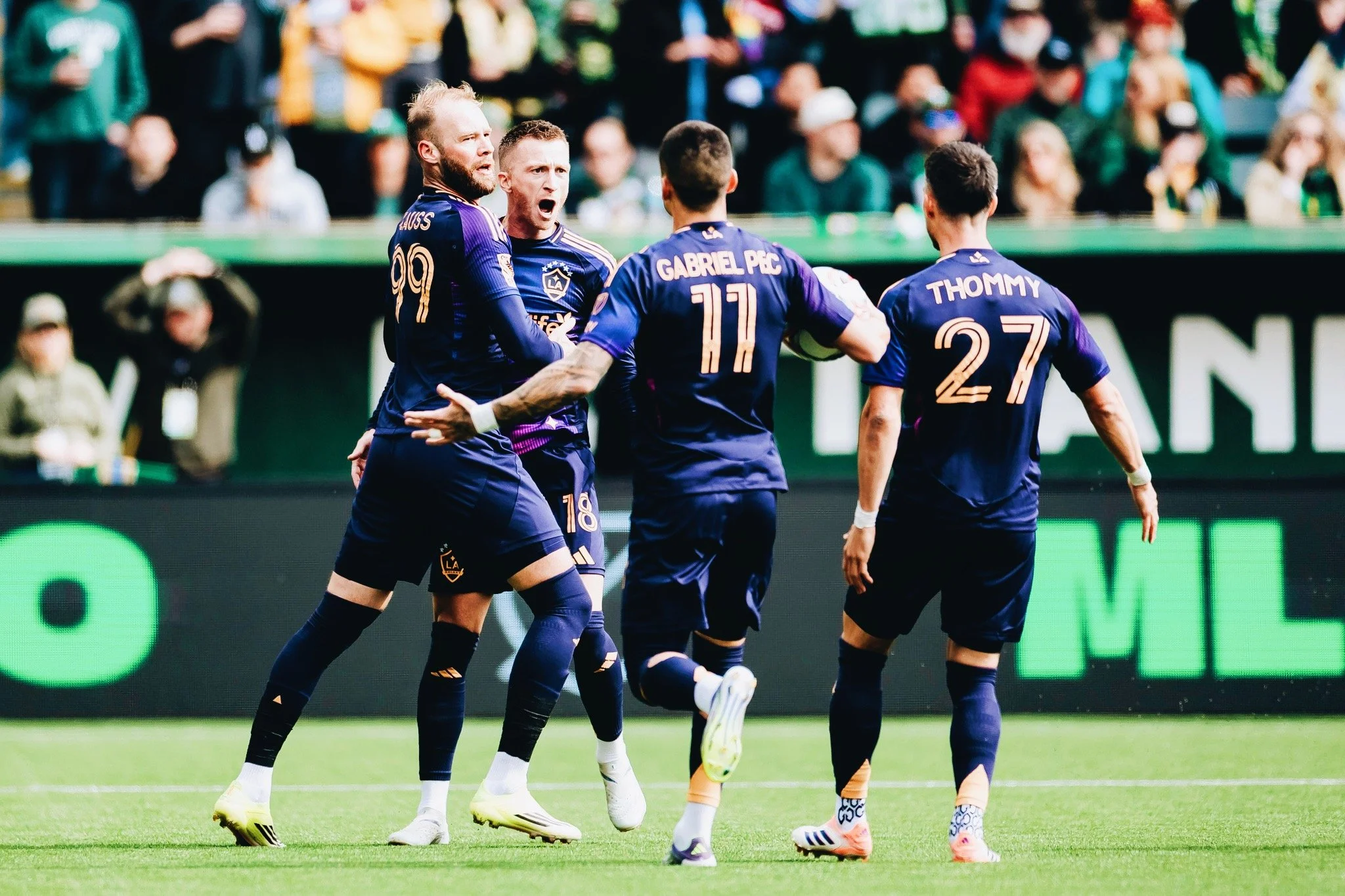 Even-Stevens in Portland: Galaxy and Timbers Share the Spoils