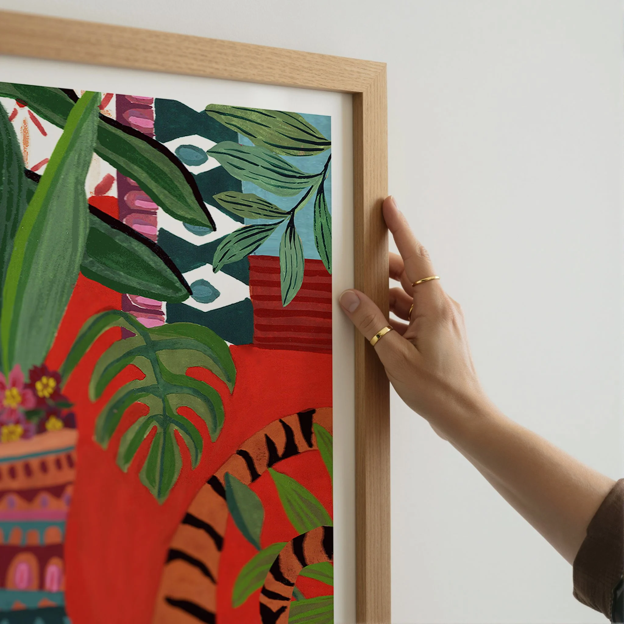 Hiding Tiger Close Up.jpg