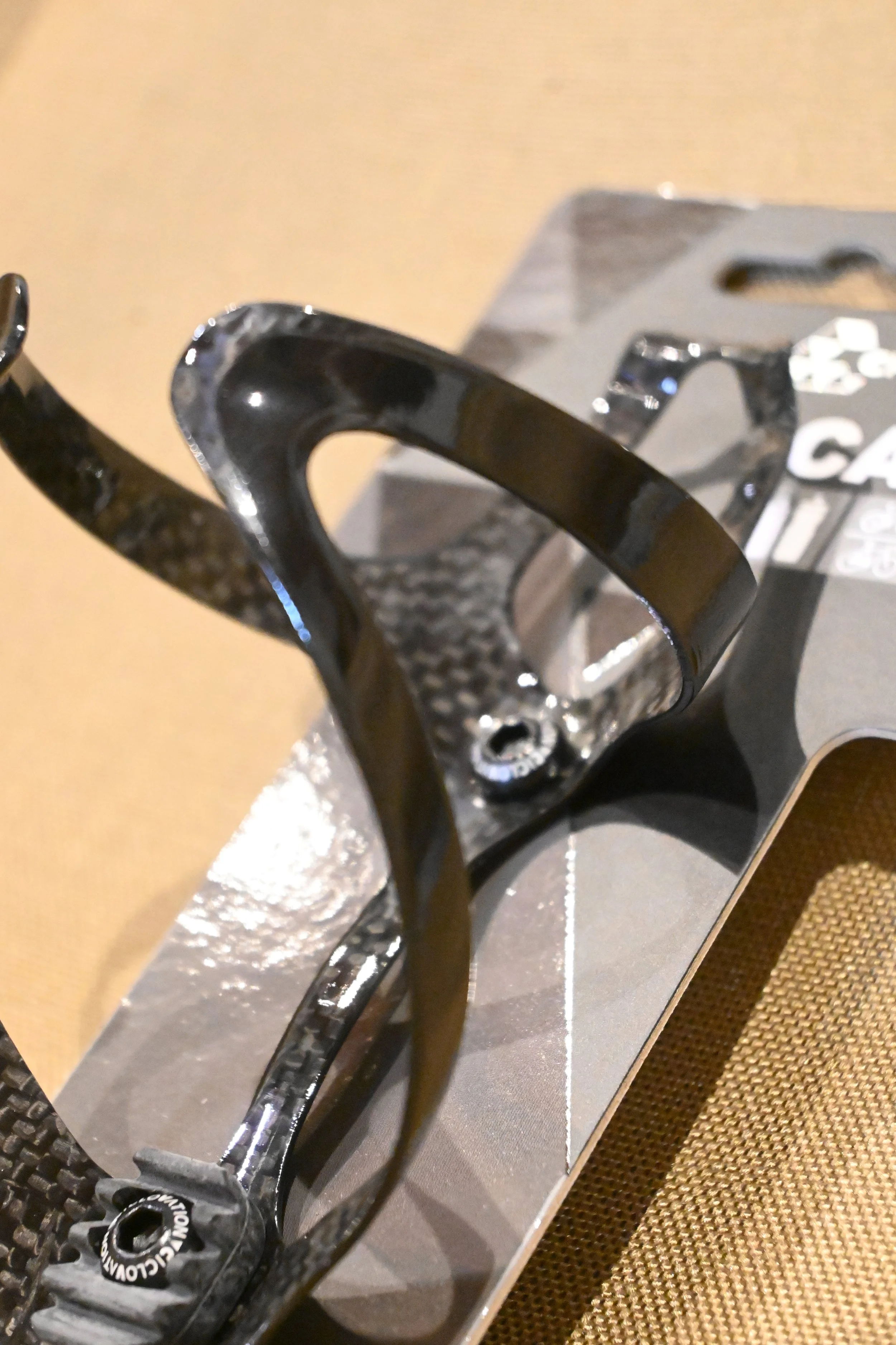 Ciclovation Cage Tai Chi Fusion Glossy Black.JPG