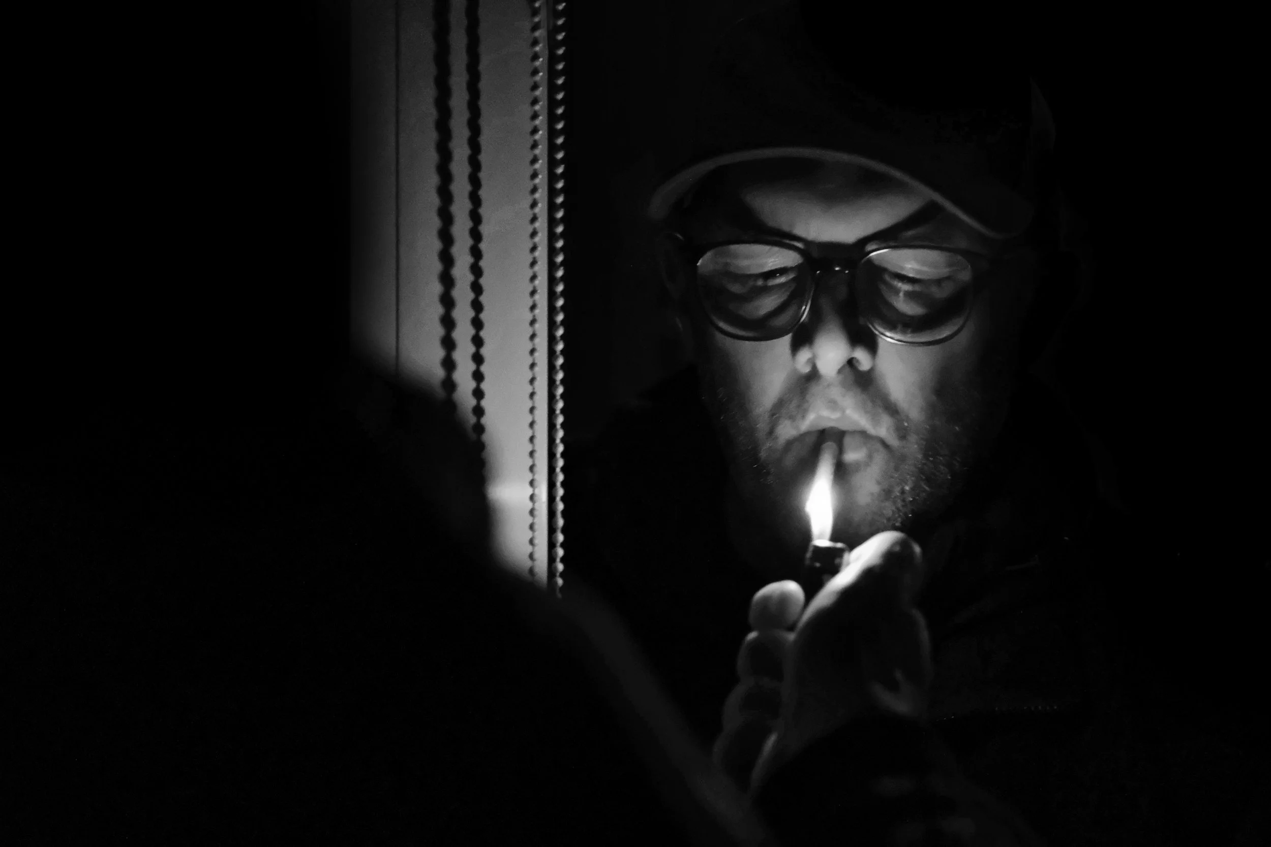 Light a Cigarette - Tielt