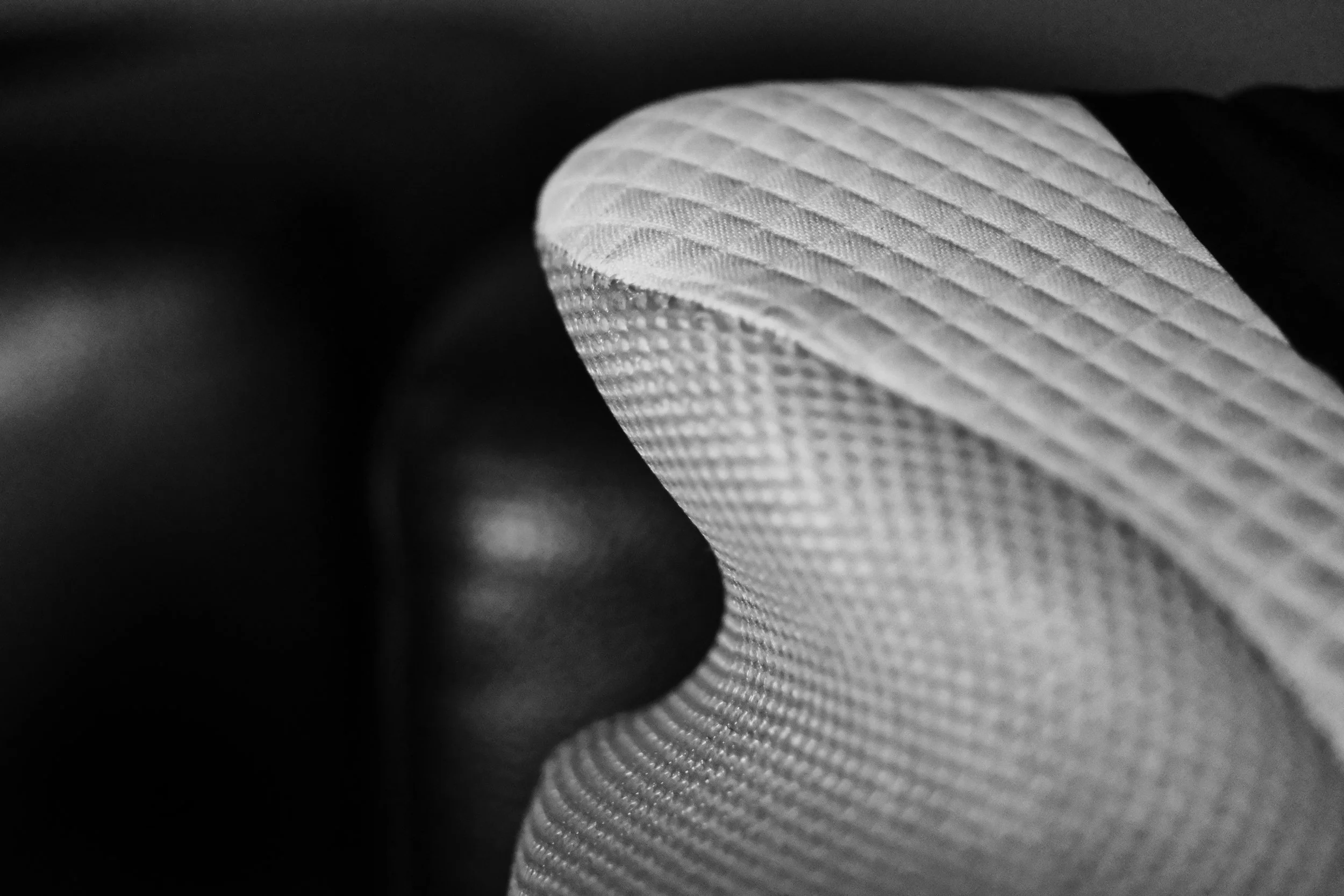 Curved Pillow - Studio Dentergem