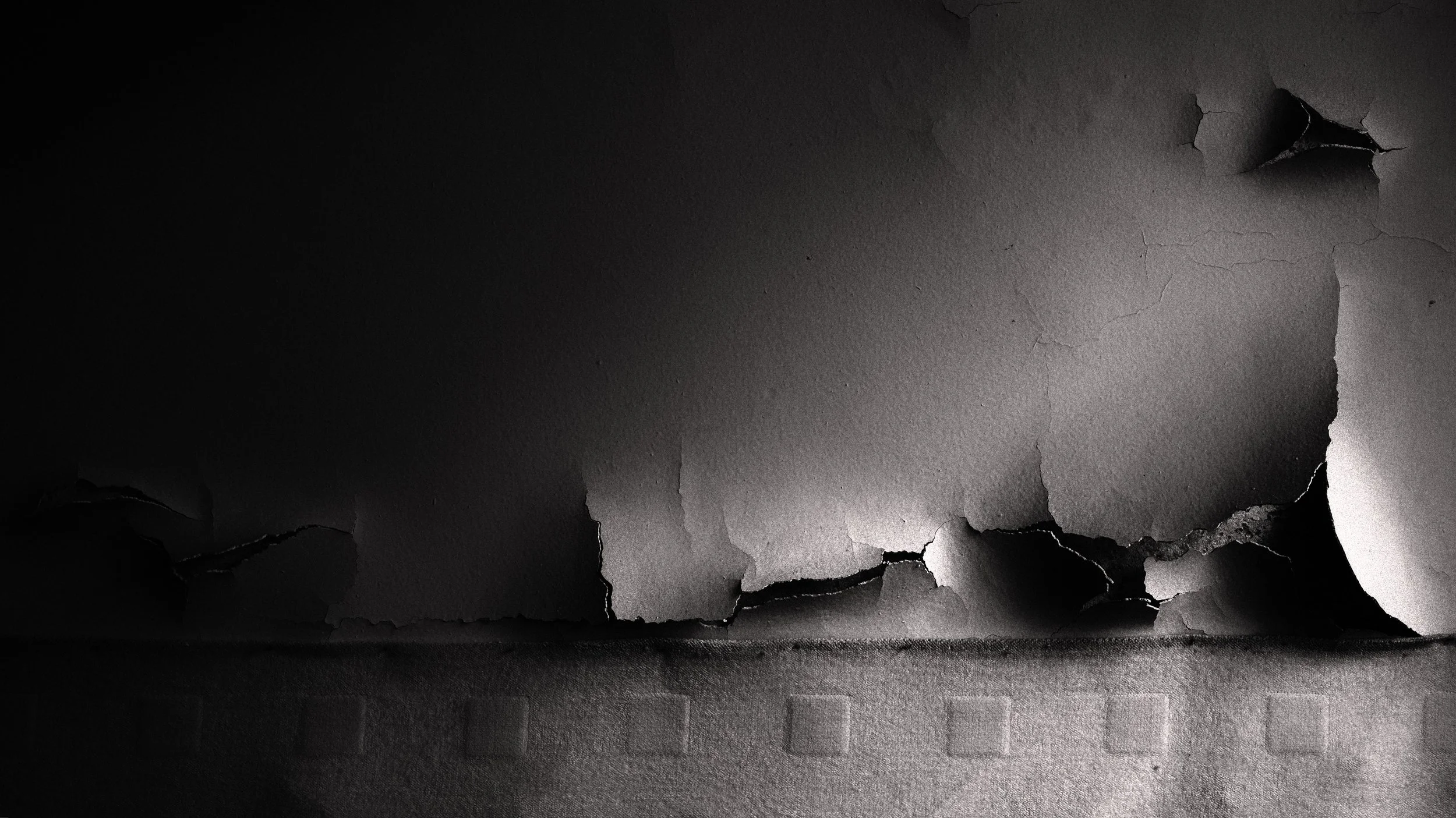 Peeling Paint - Tielt
