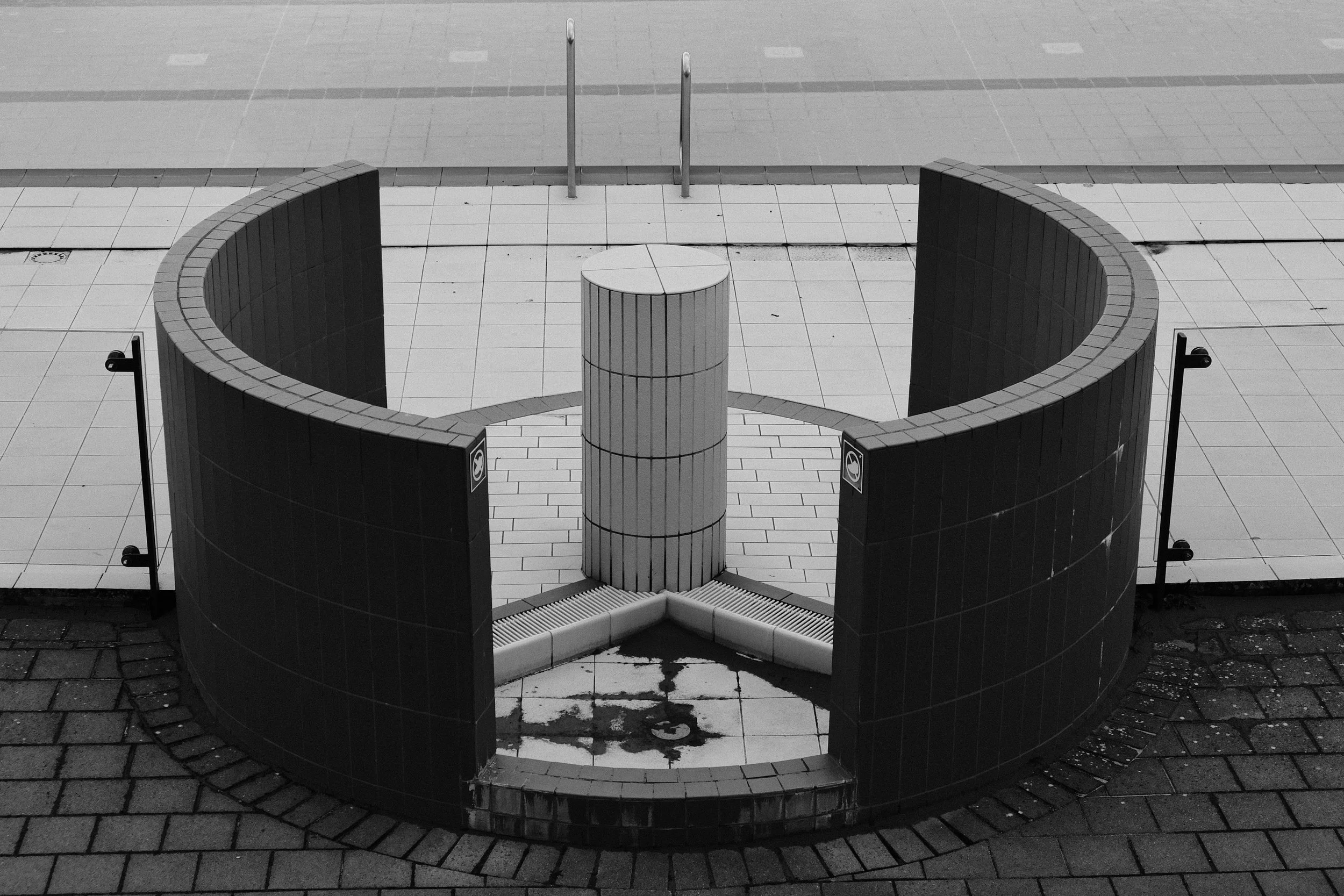 Access to the Swimming Pool - Oostduinkerke
