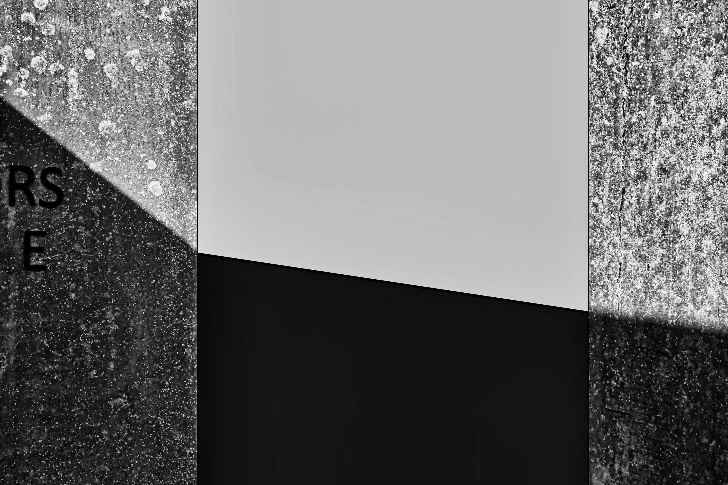 RSE - Suprematism - Zonnebeke / Studio Dentergem