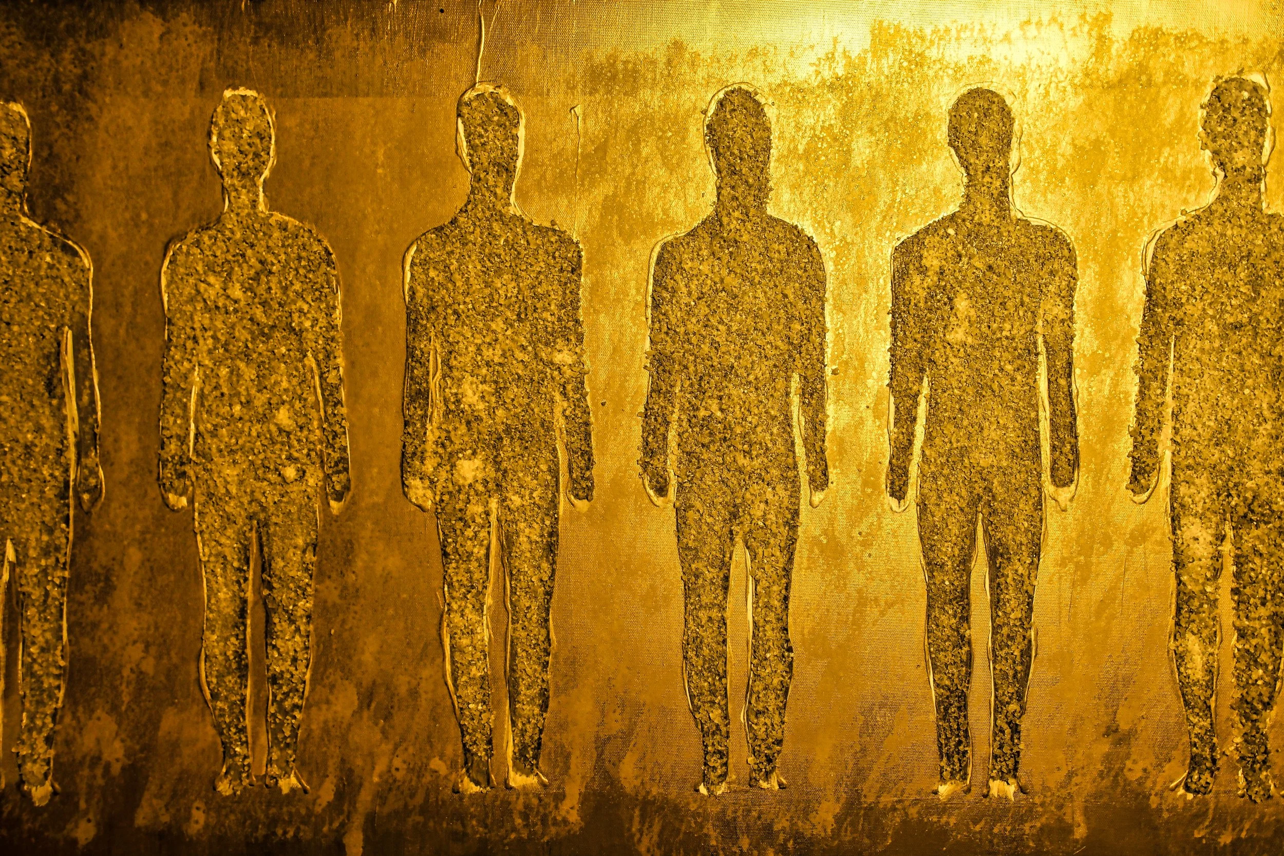 Standing Figures - Studio Dentergem