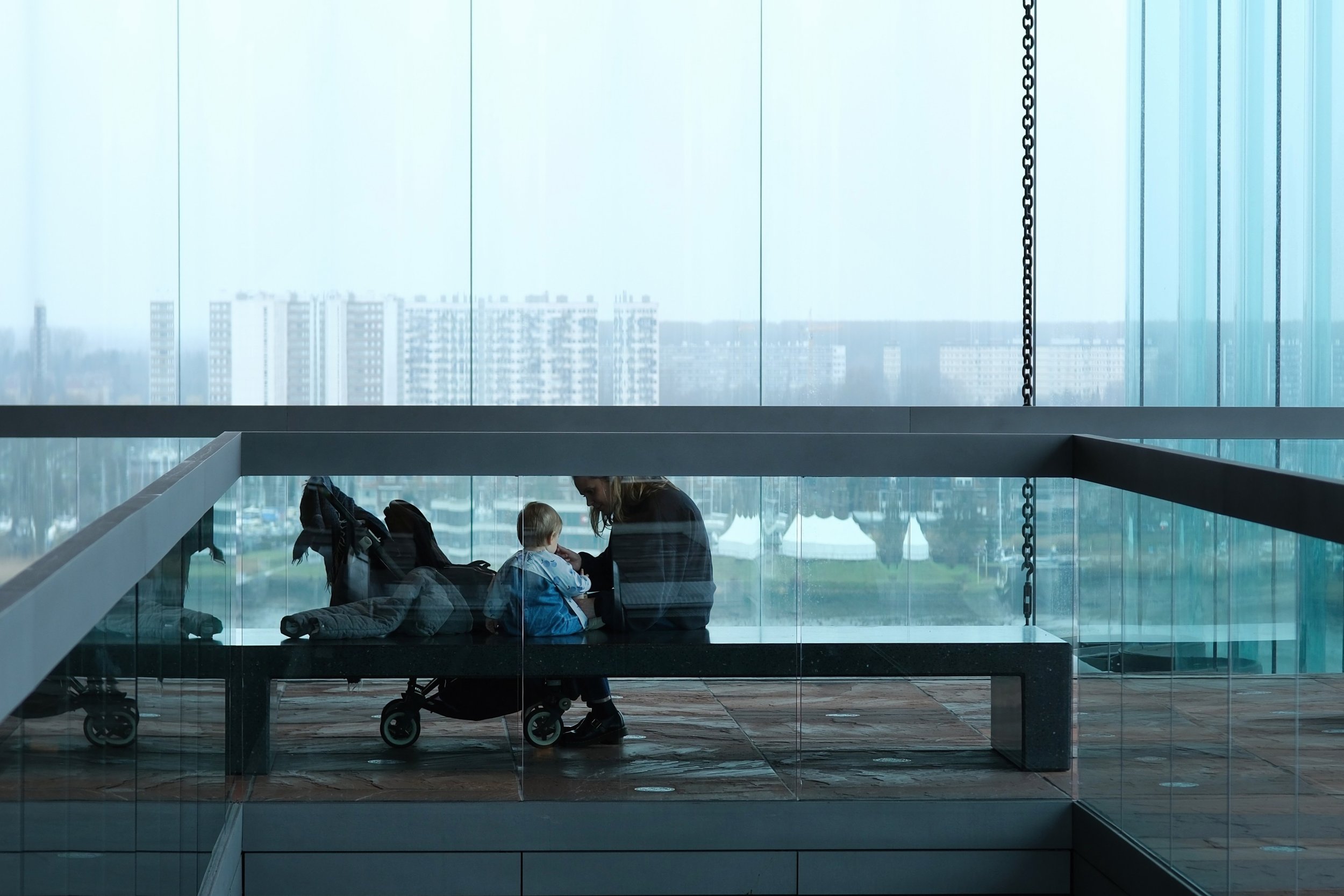 Mom feeding Child - Antwerp