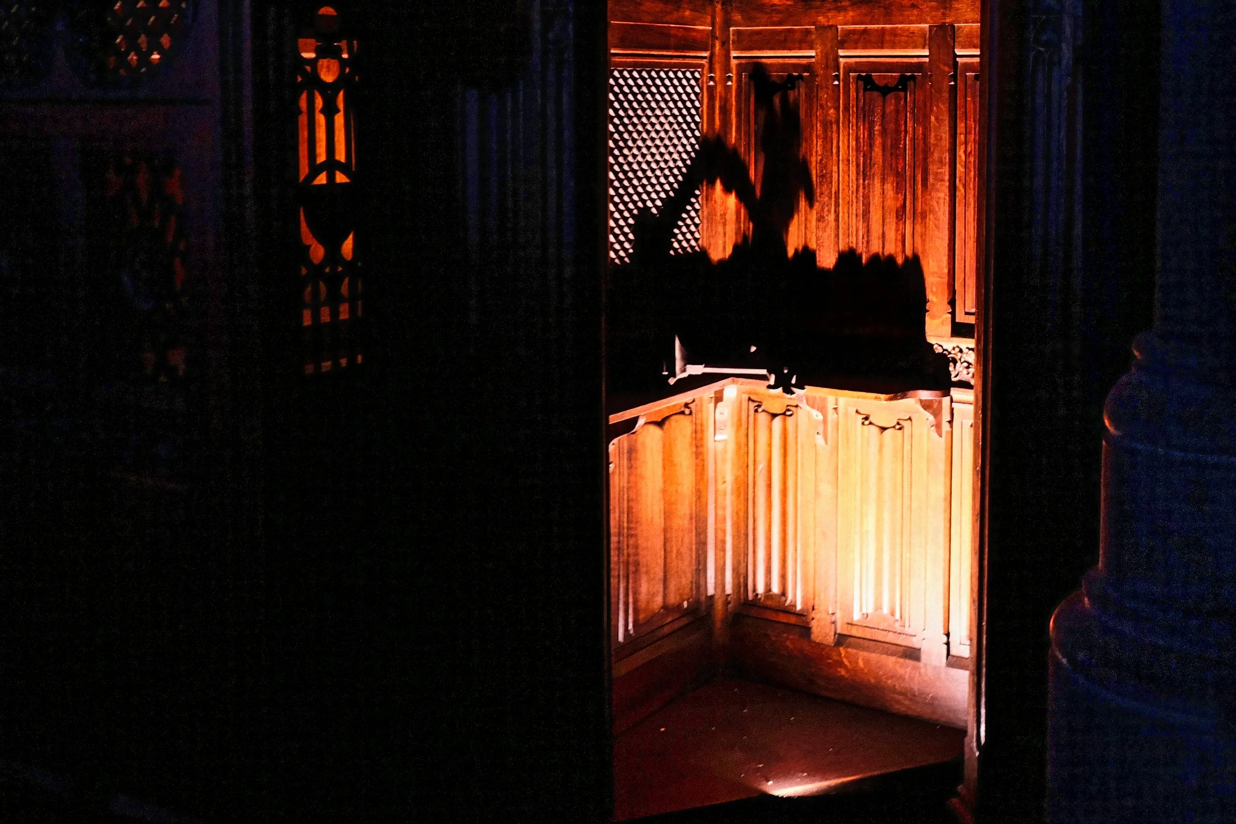 Confessional - Ostend