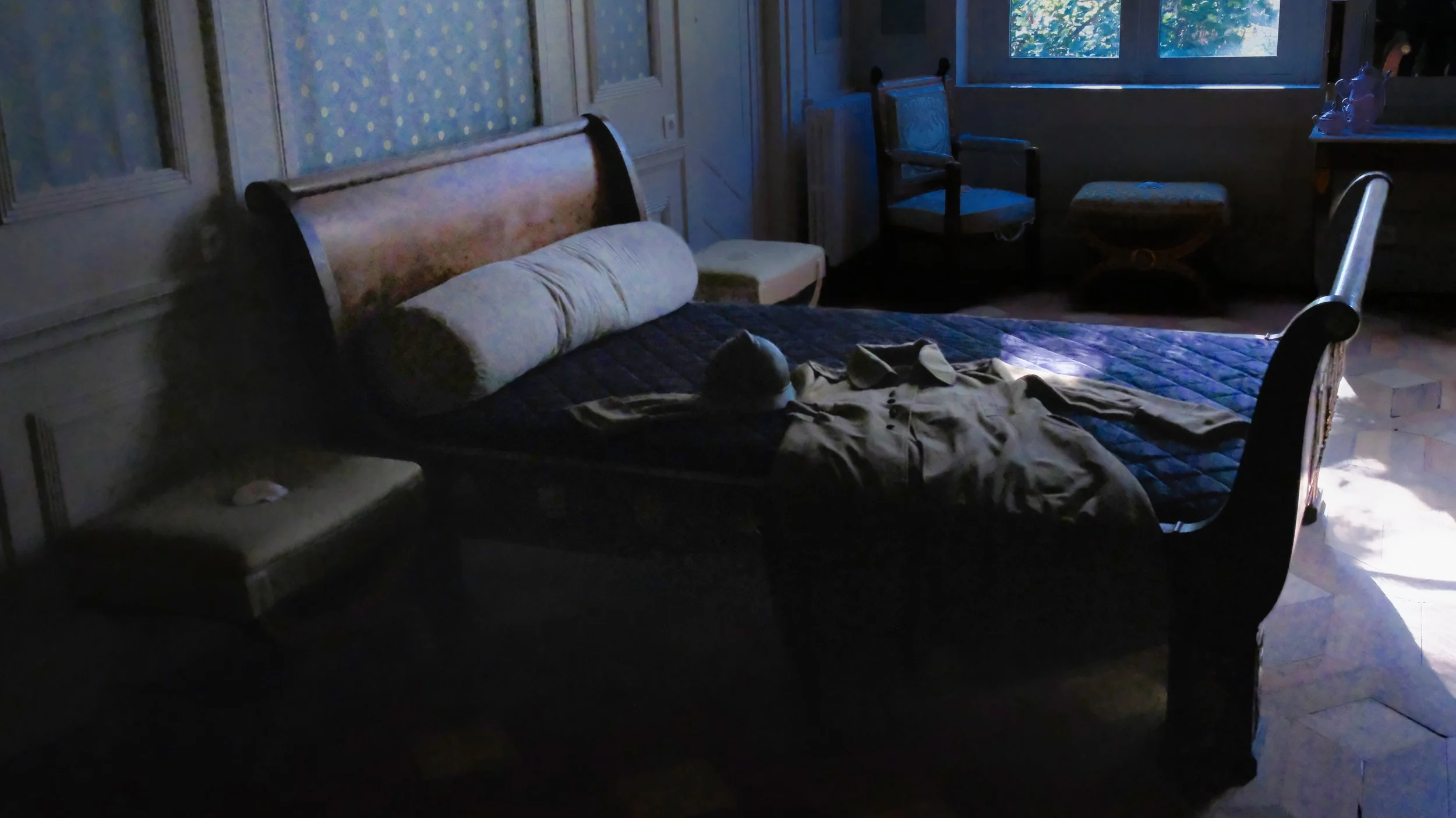 Soldier's Bed - Antwerp
