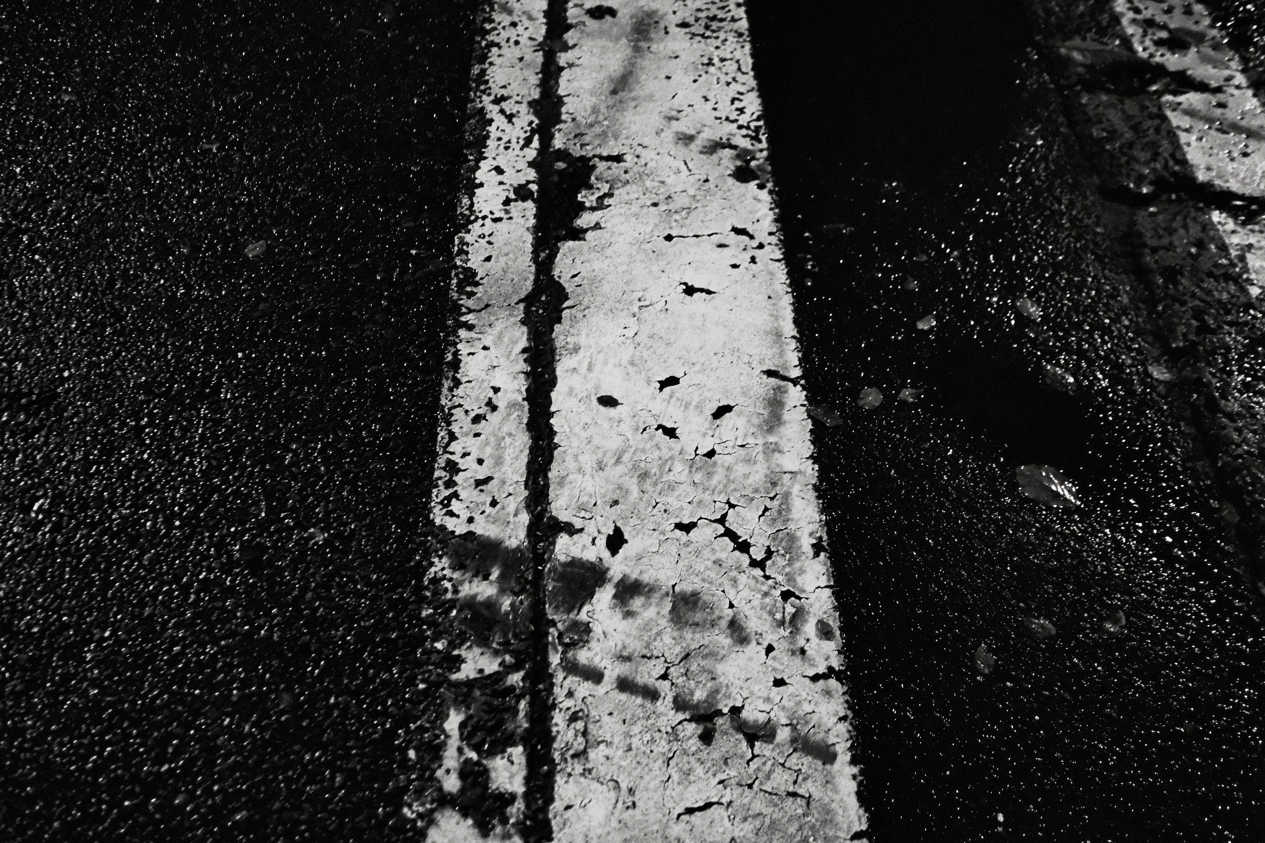 Craced and Peeling - Dentergem