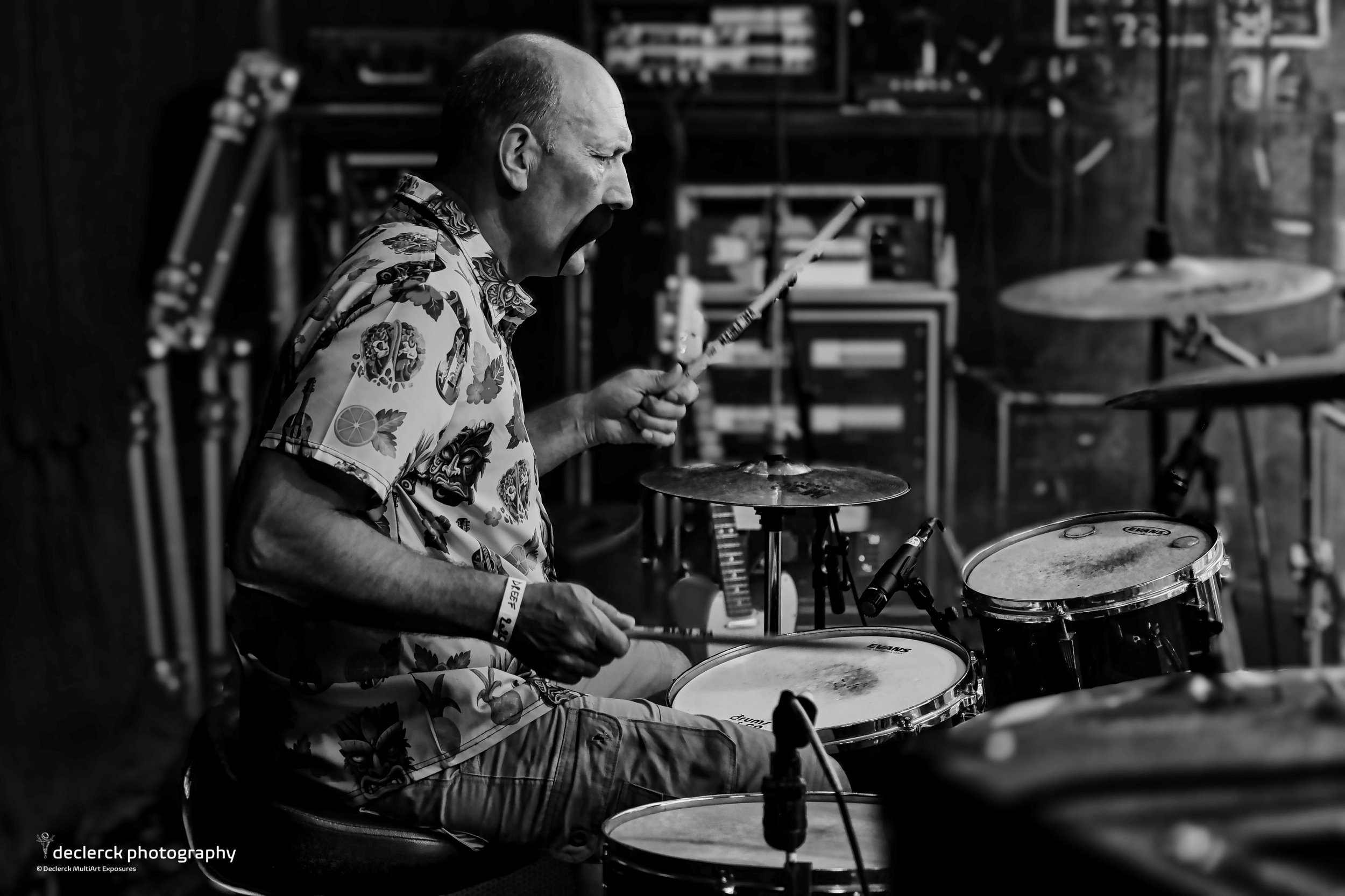 Pussy Juice ft Weireldverbeteroars @ Dreef Festival - Take #21.jpg