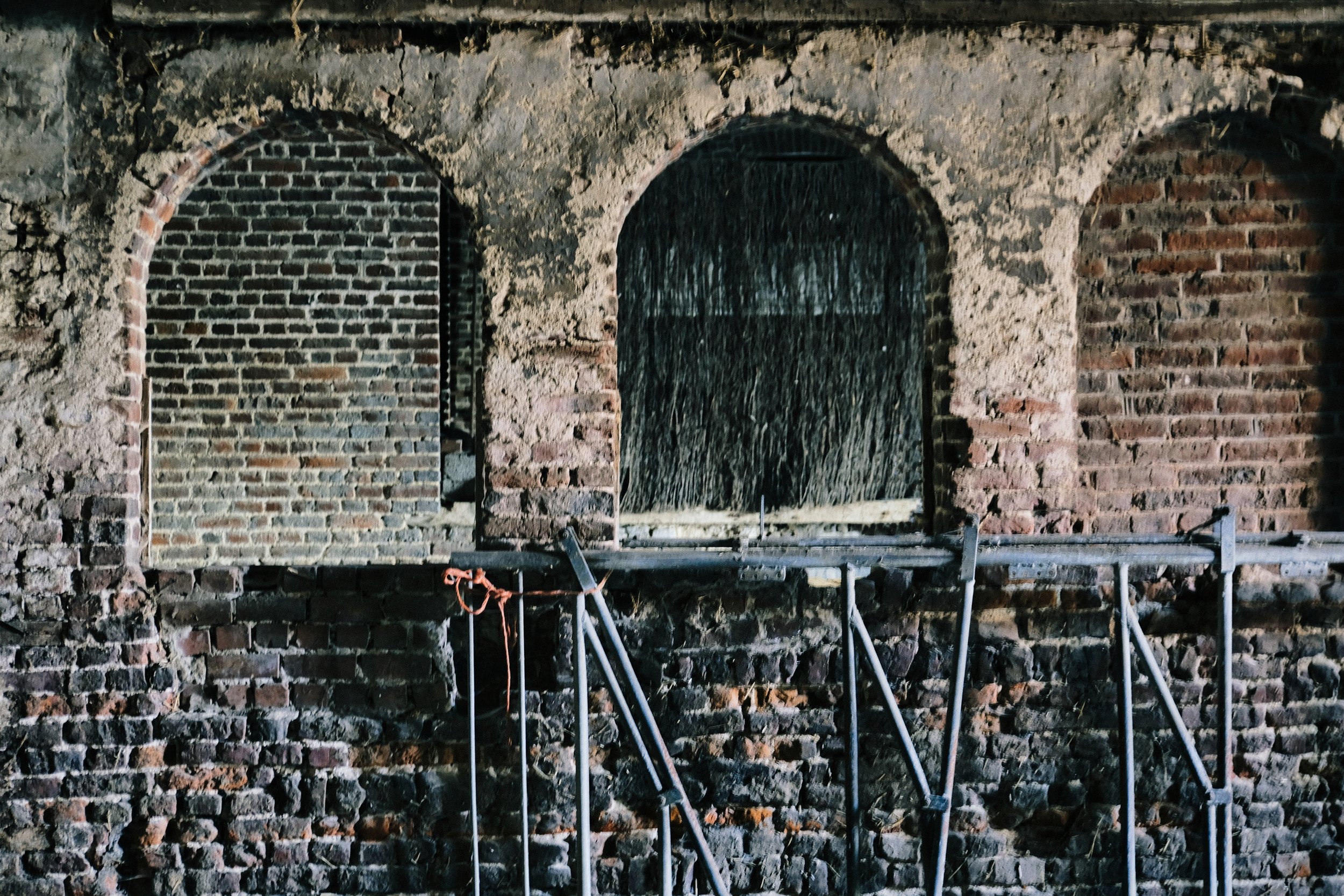 Arches in the Barn - Sint-Denijs