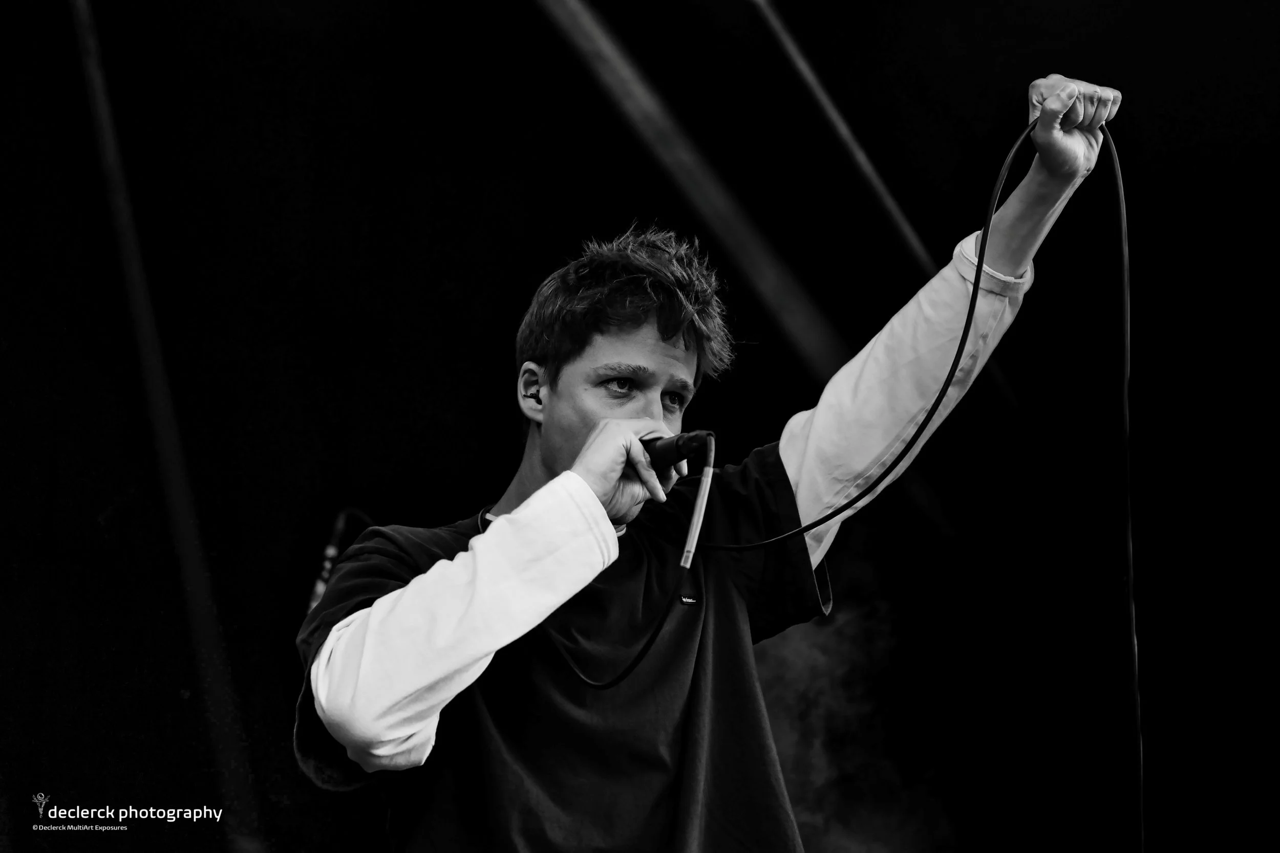 Pussy Juice ft Weireldverbeteroars @ Dreef Festival - Take #5.jpg