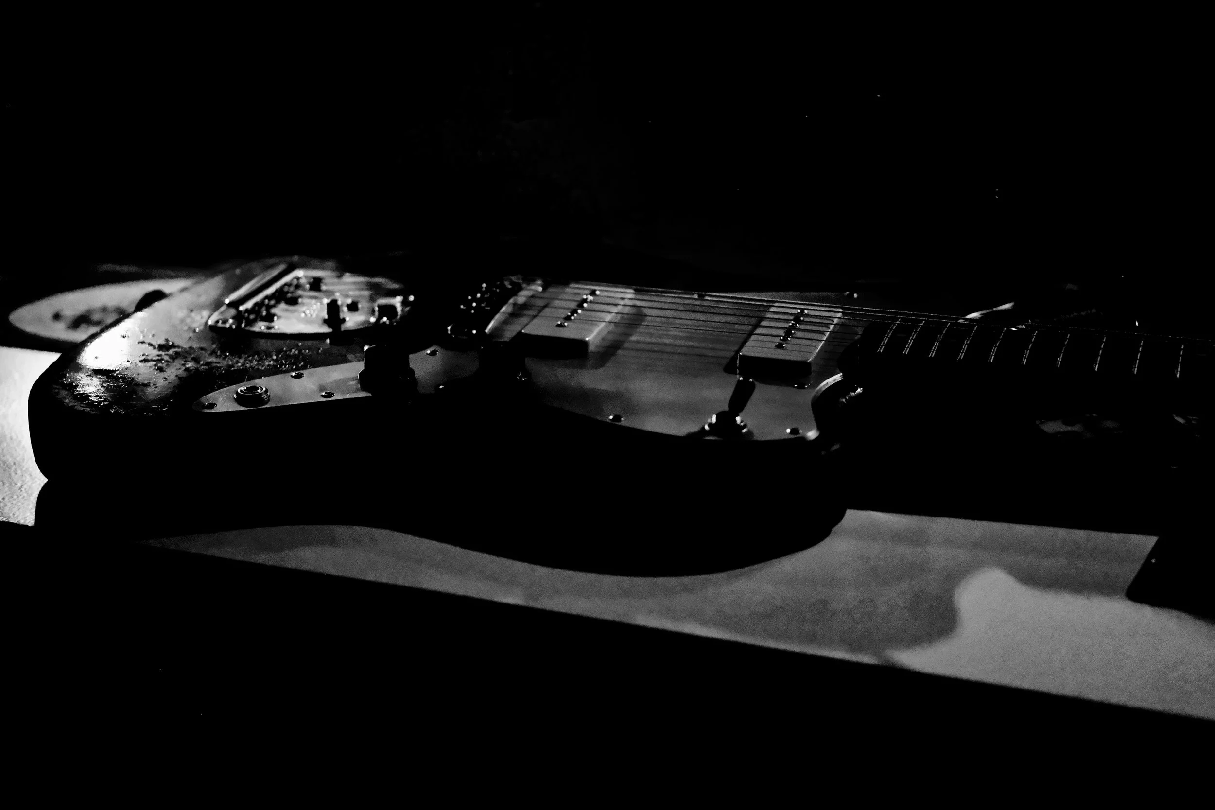Guitar - Detail - Take #2 - Tielt