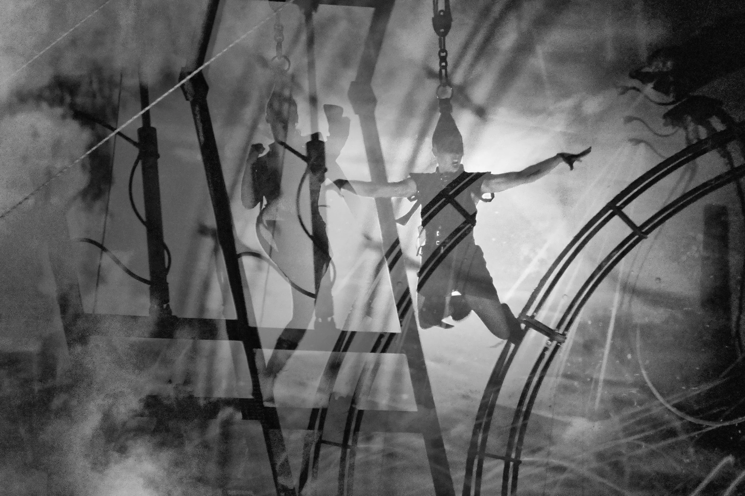 Aerial Hair Suspension - Take #4 - Kortrijk