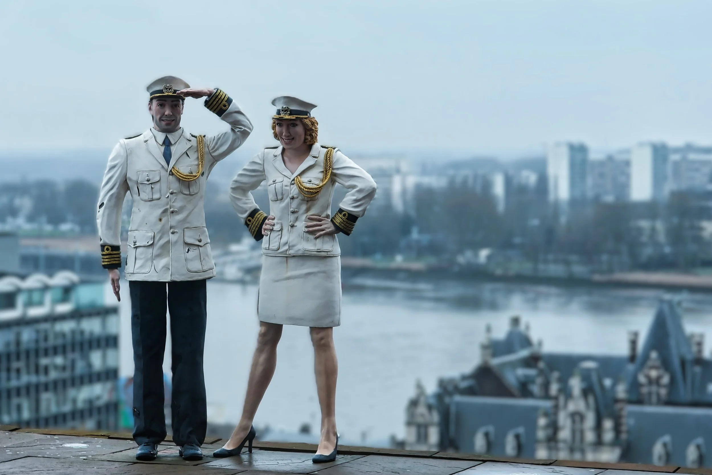 Saluting Admiral Couple - Courtesy Guillaume Bijl - Antwerp