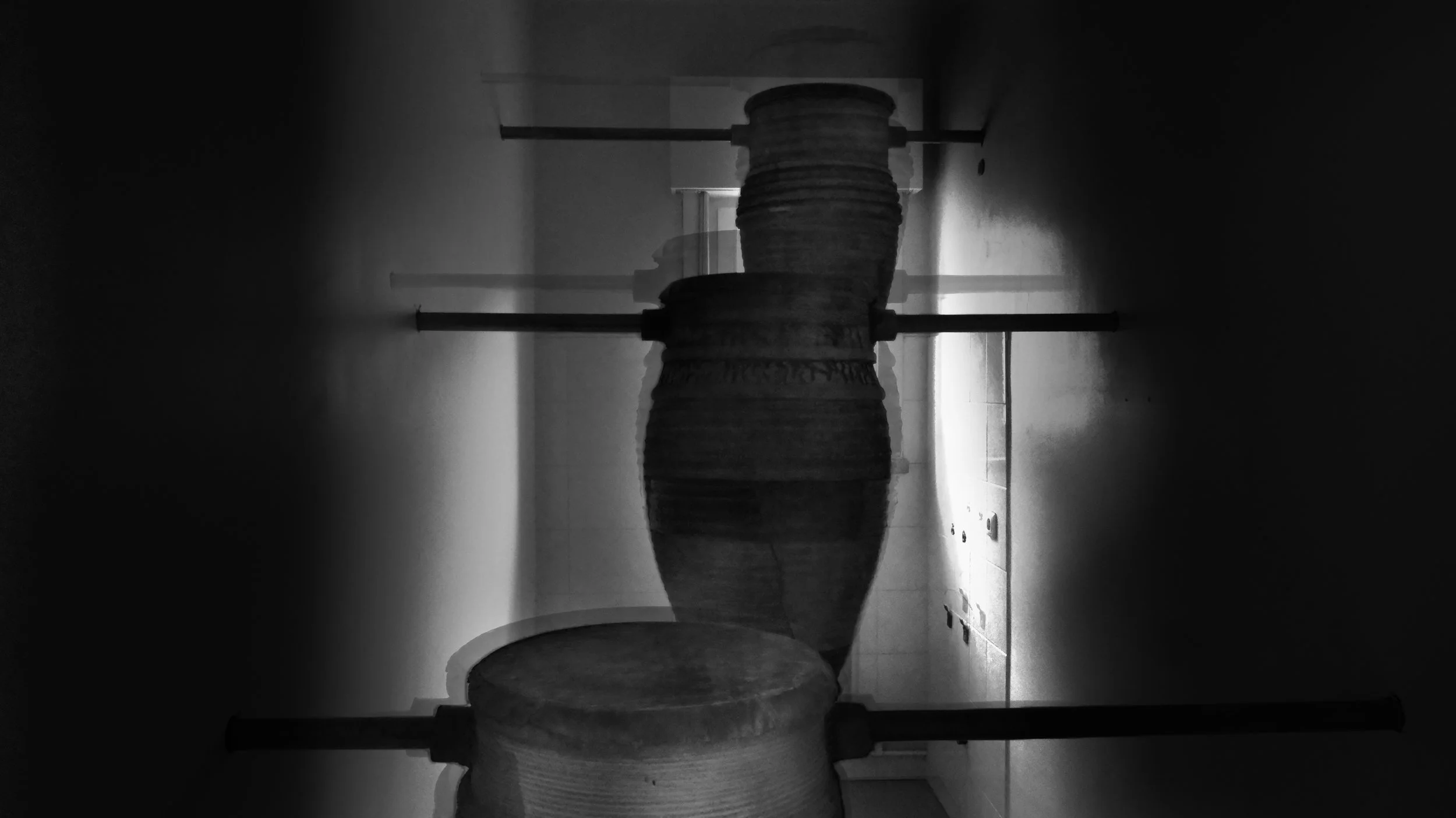 Elevated Vases - Courtesy Geert Roygens - Tielt