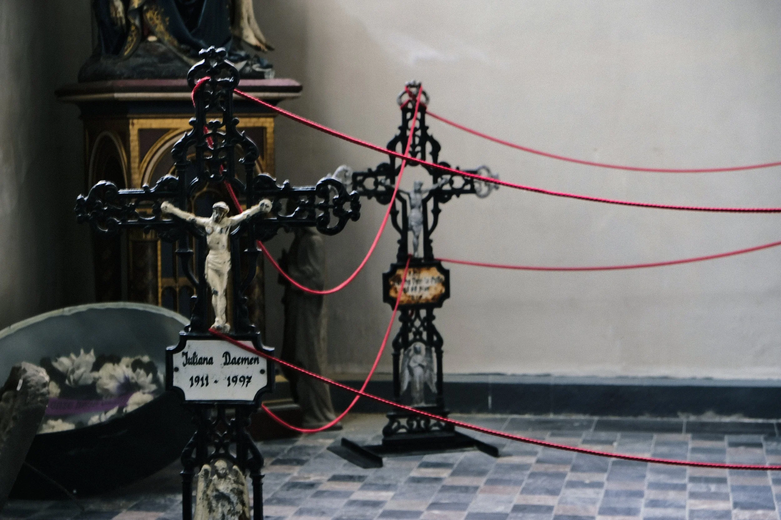 Bonded Crucifixes - Take #1 - Blankenberge