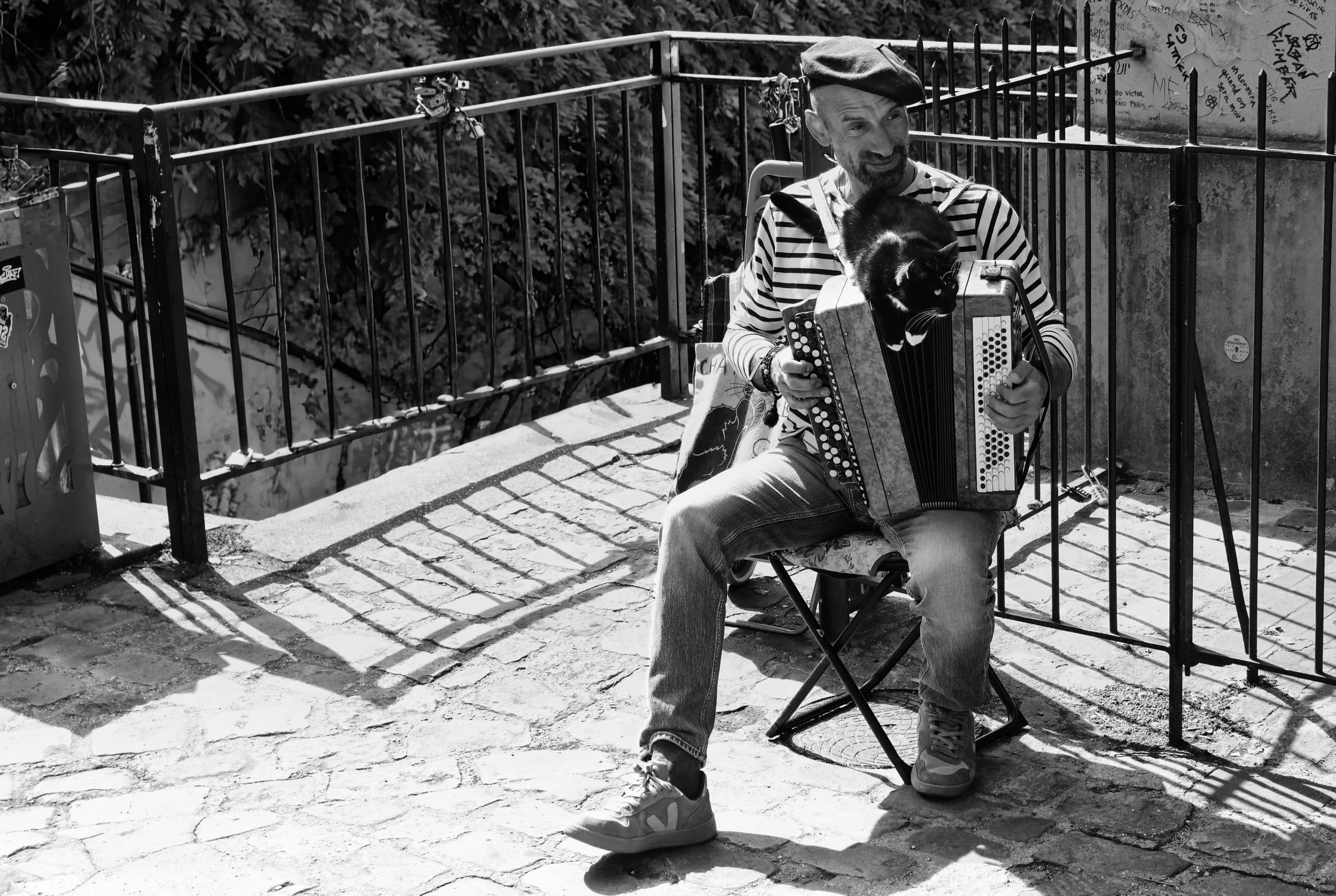 L'Accordéoniste et son Chat - Paris
