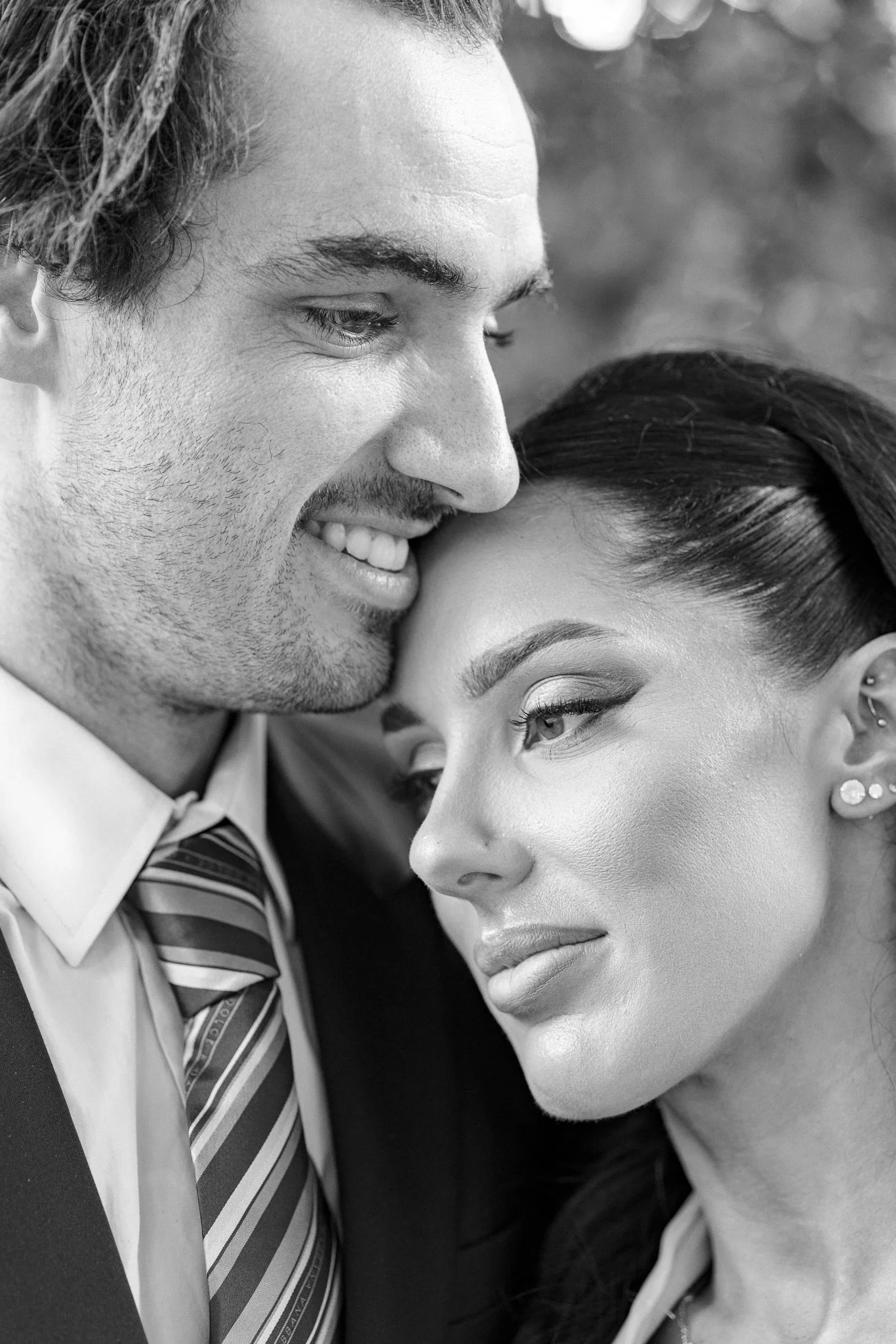 couples-photography-melbourne-fitzroy-gardens.jpg