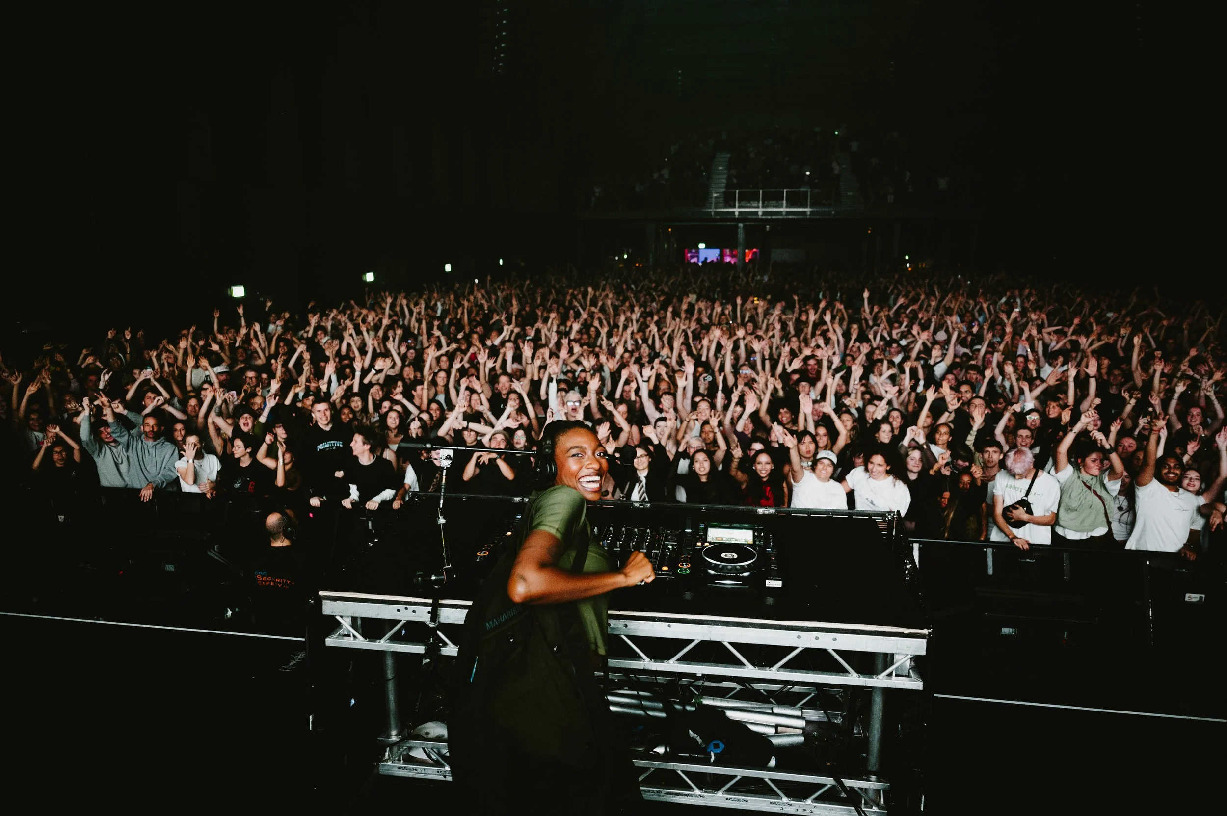 2025-09-26-Zurich LS-EU tour-0062-3.jpg
