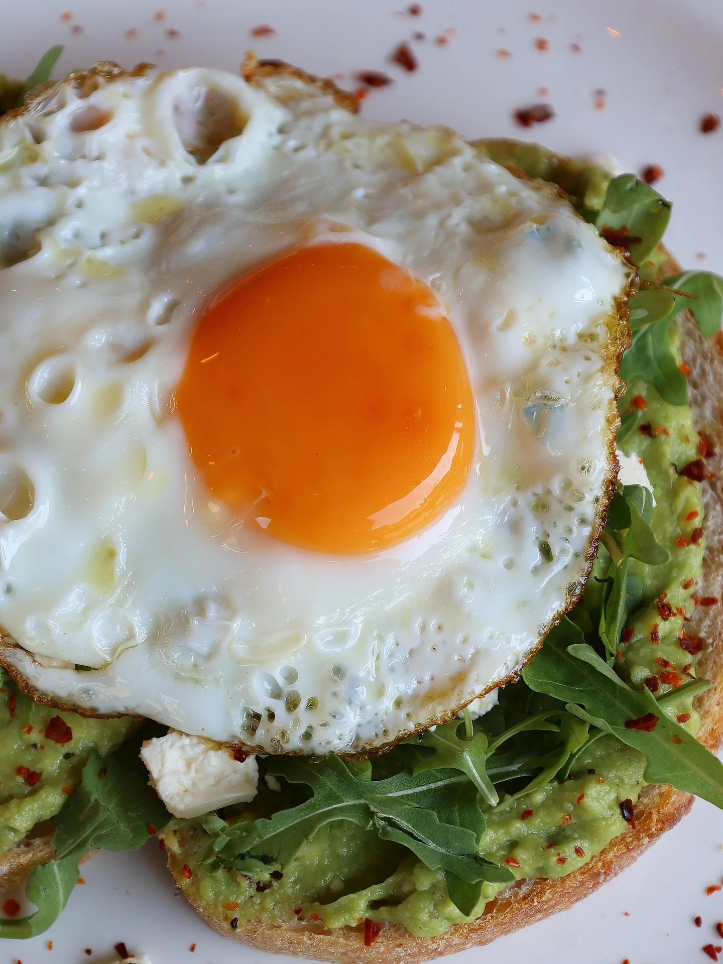 Golden yolks + green goodness = The Hum 🥑🍳
Closed today, but swing by tomorrow!

#stokey #thehum #breakfastgoal #stokeyparents