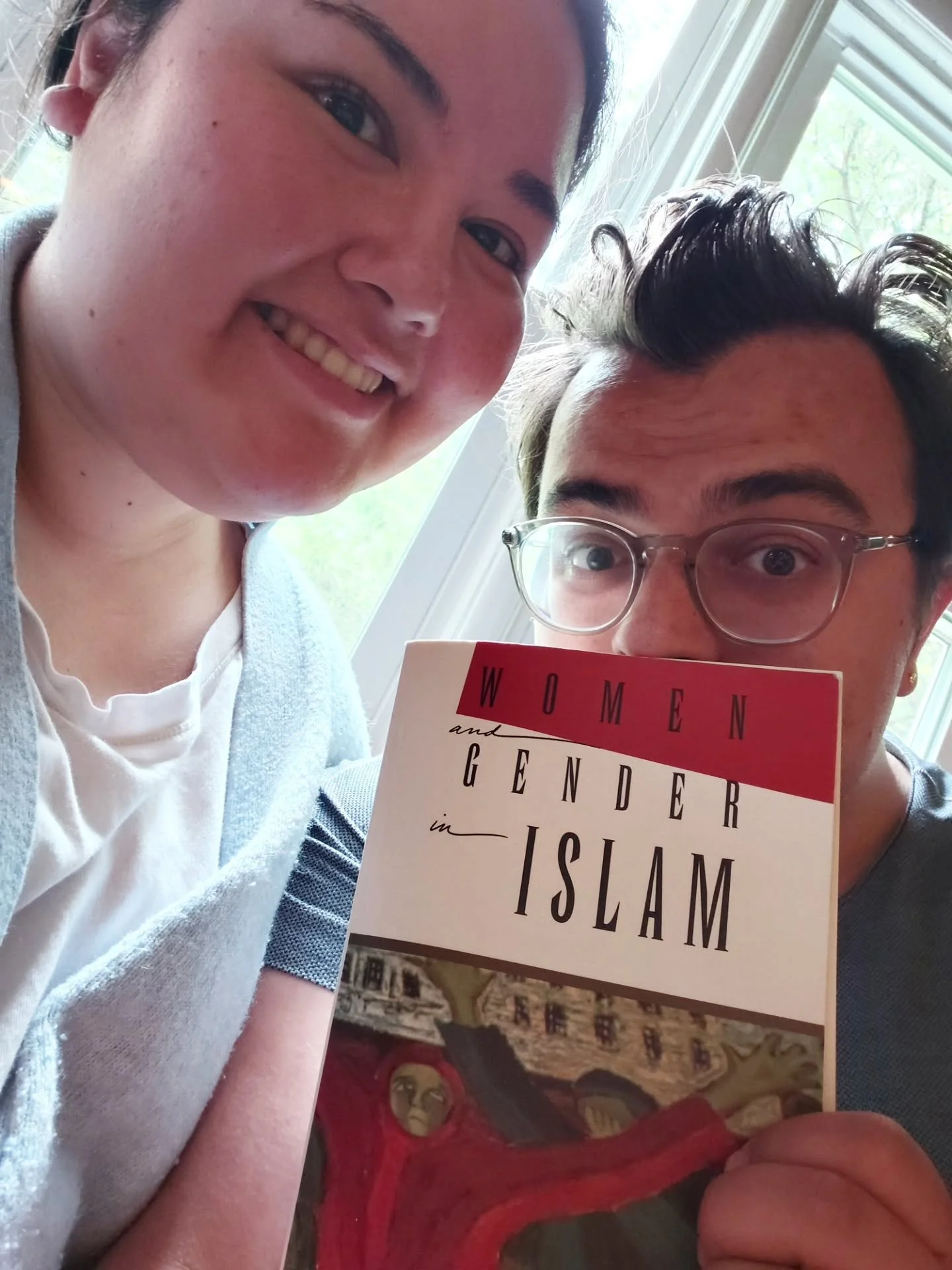 Reminder that we're meeting in a few days to discuss Leila Ahmed's brilliant text "Women and Gender in Islam"!! Meeting will take place Sunday, 31 May @ 11 a.m. at the Mimi's Bakehouse in the City Art Centre in Edinburgh. 

Come chat about 