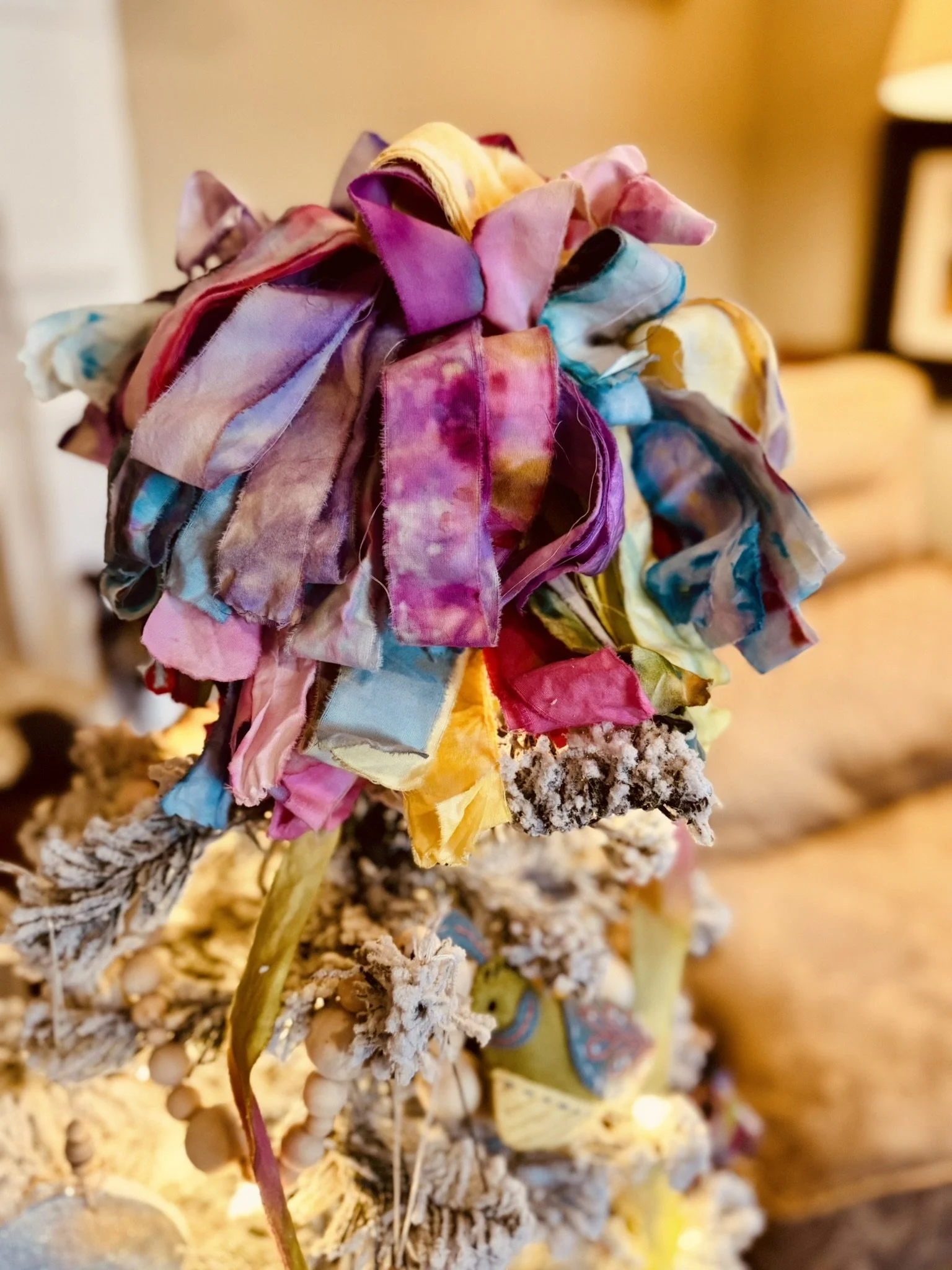 IF IT’S NOT THE CUTEST TREE TOPPER YOU’VE EVER SEEN, YOU’RE WRONG