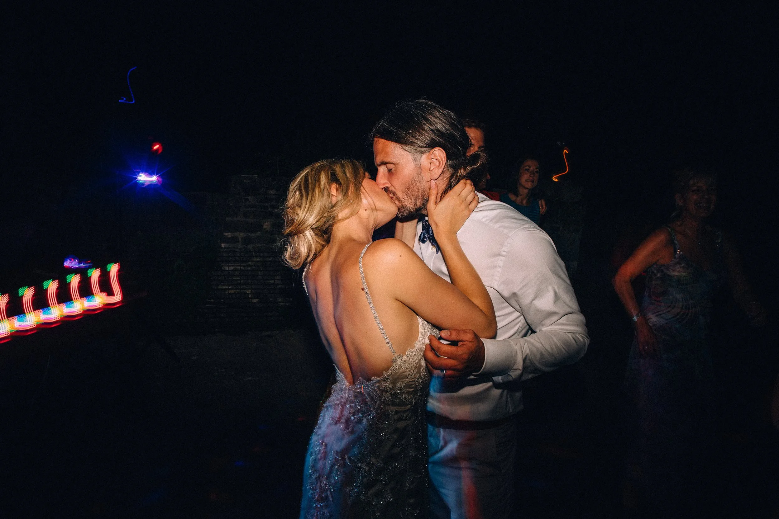 215959 Roxanne James Coed Hills Art Space Wedding_Website portfolio.jpg