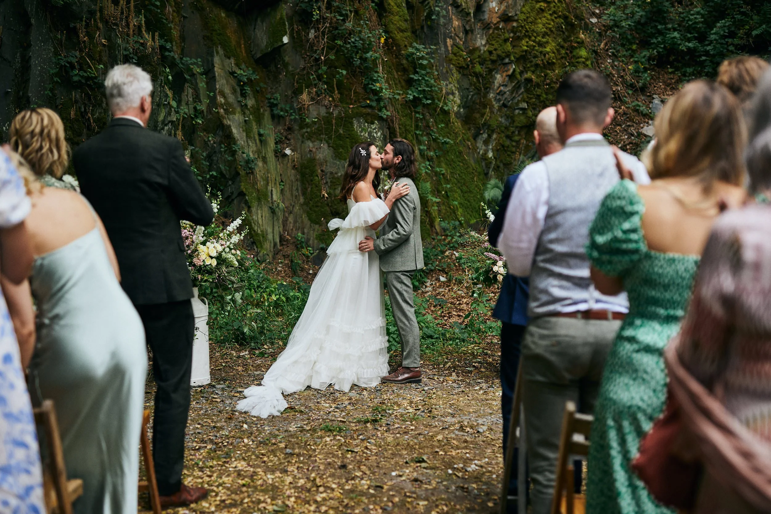 22-07-23 14-32-17 Rachel Aaron Wedding FForest_Website portfolio.jpg