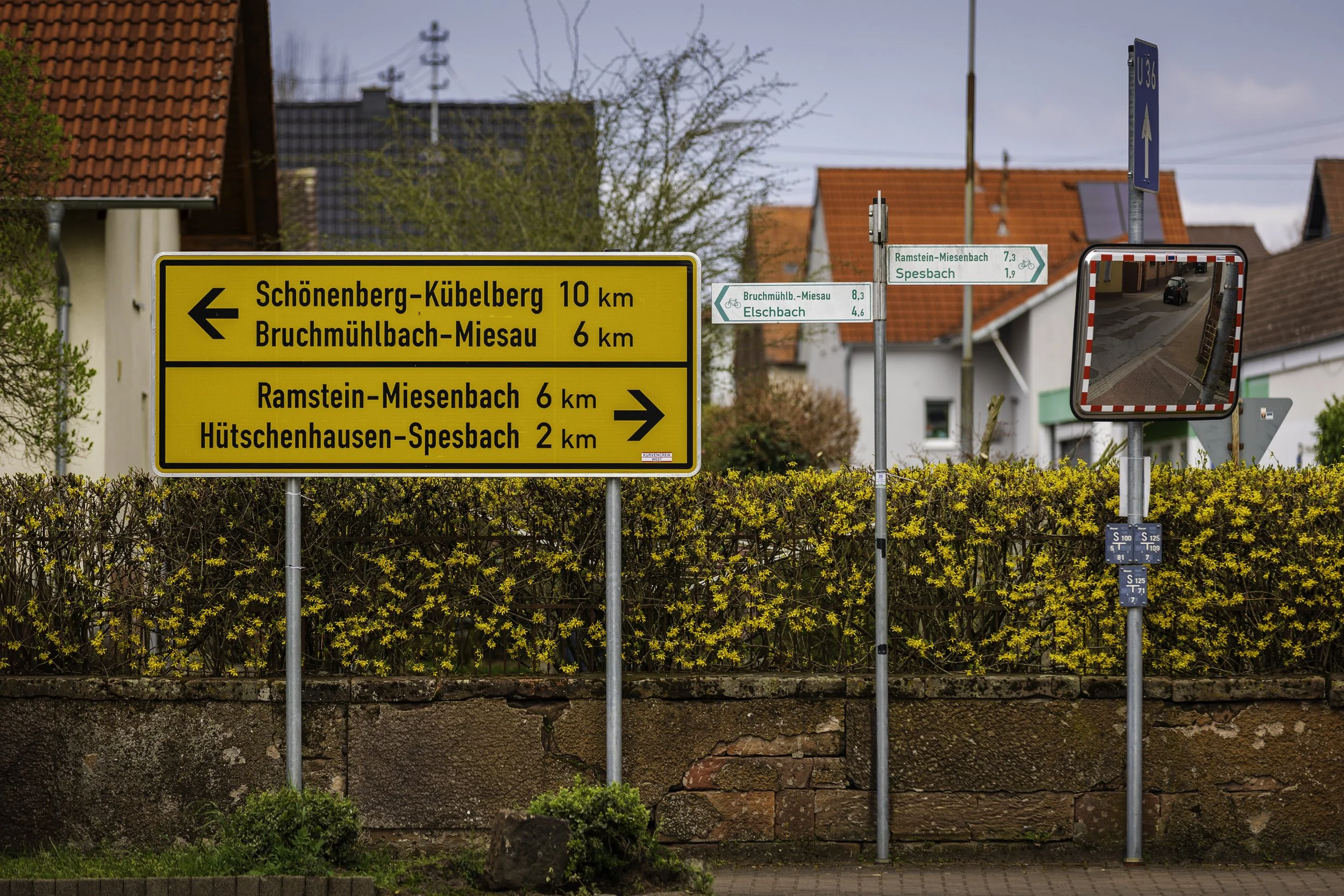 Hutschenhausen sign01.jpg