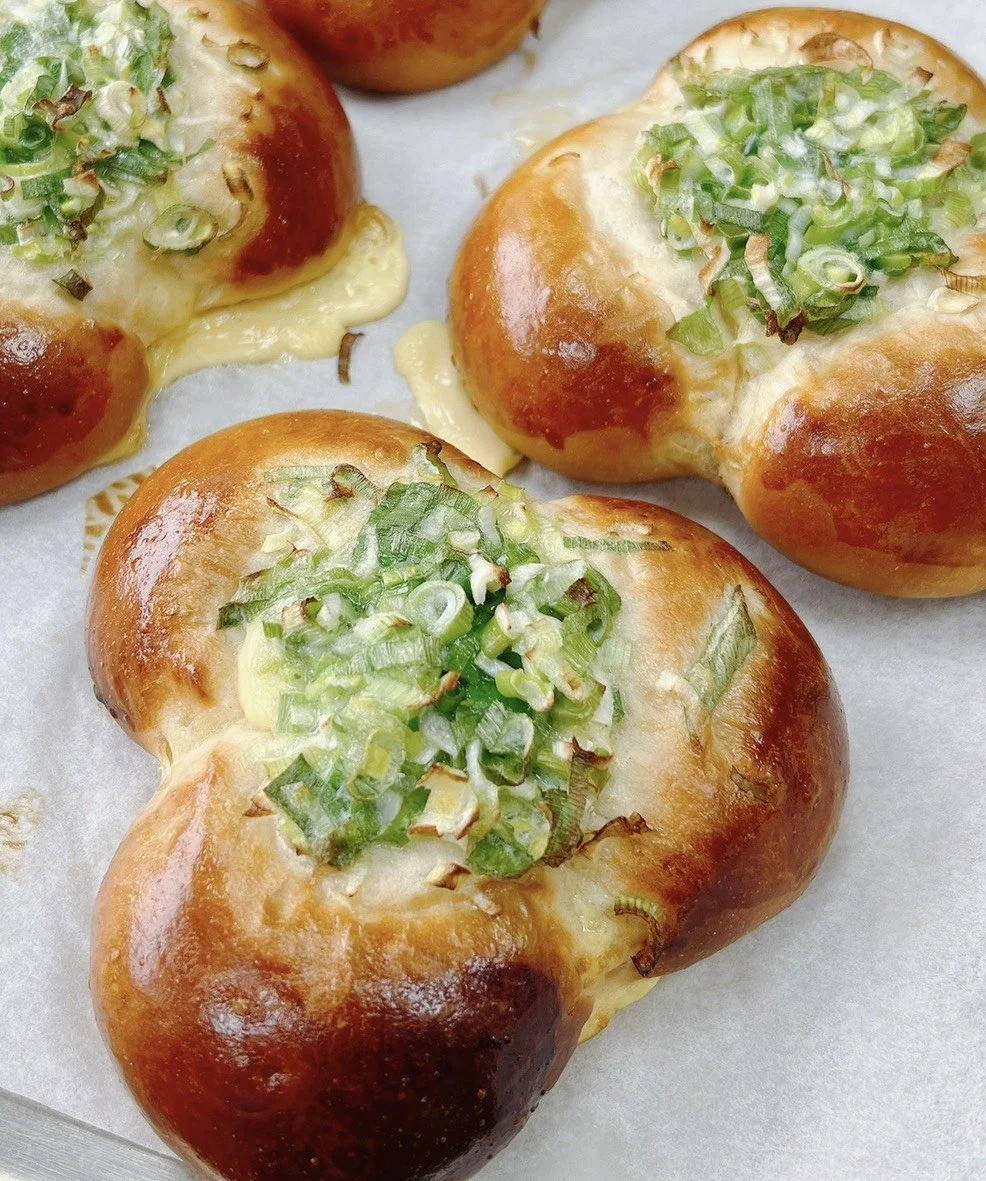 蔥花麵包 Scallion Bun