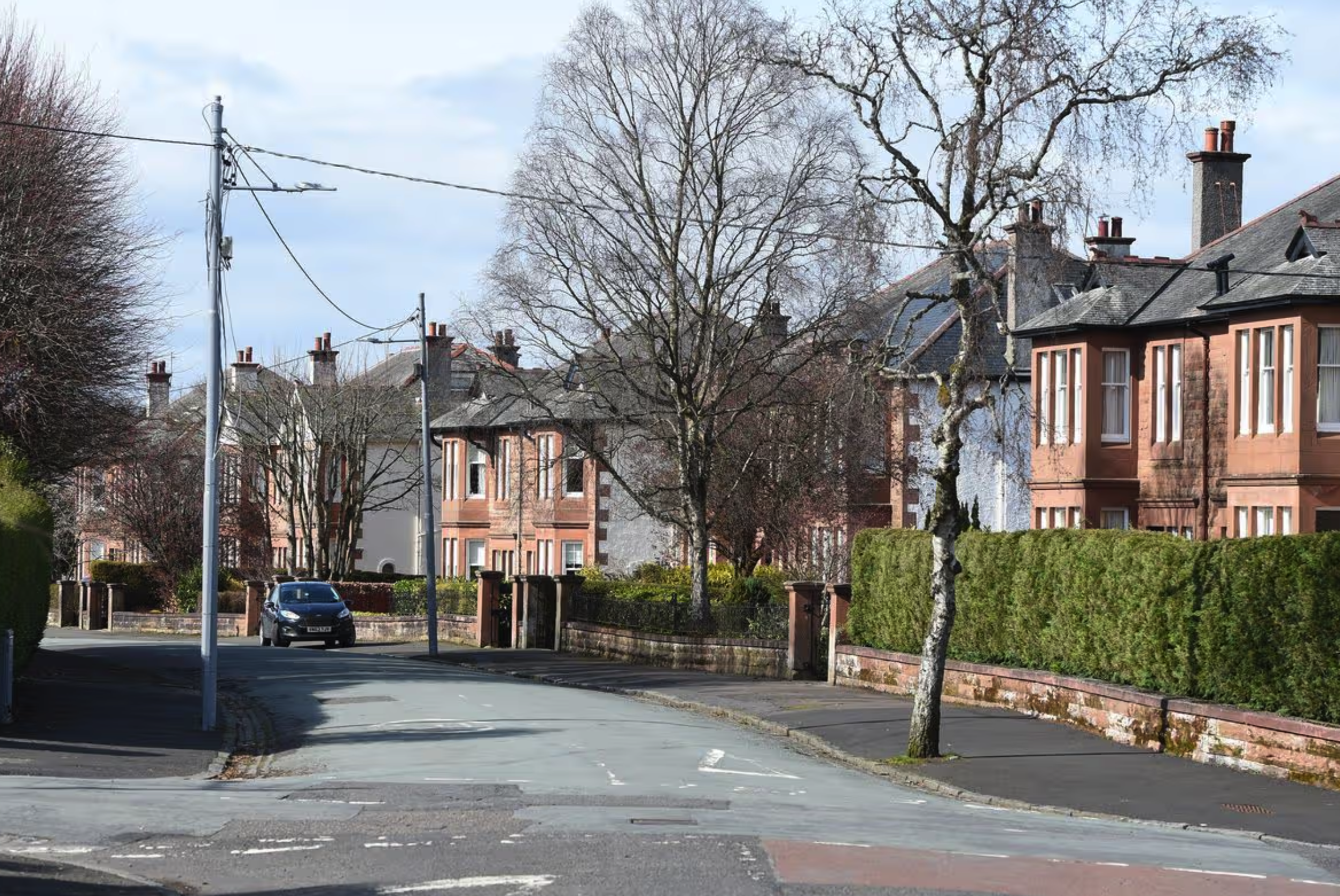 Living in Newton Mearns: A Local Guide for Home Buyers and Sellers