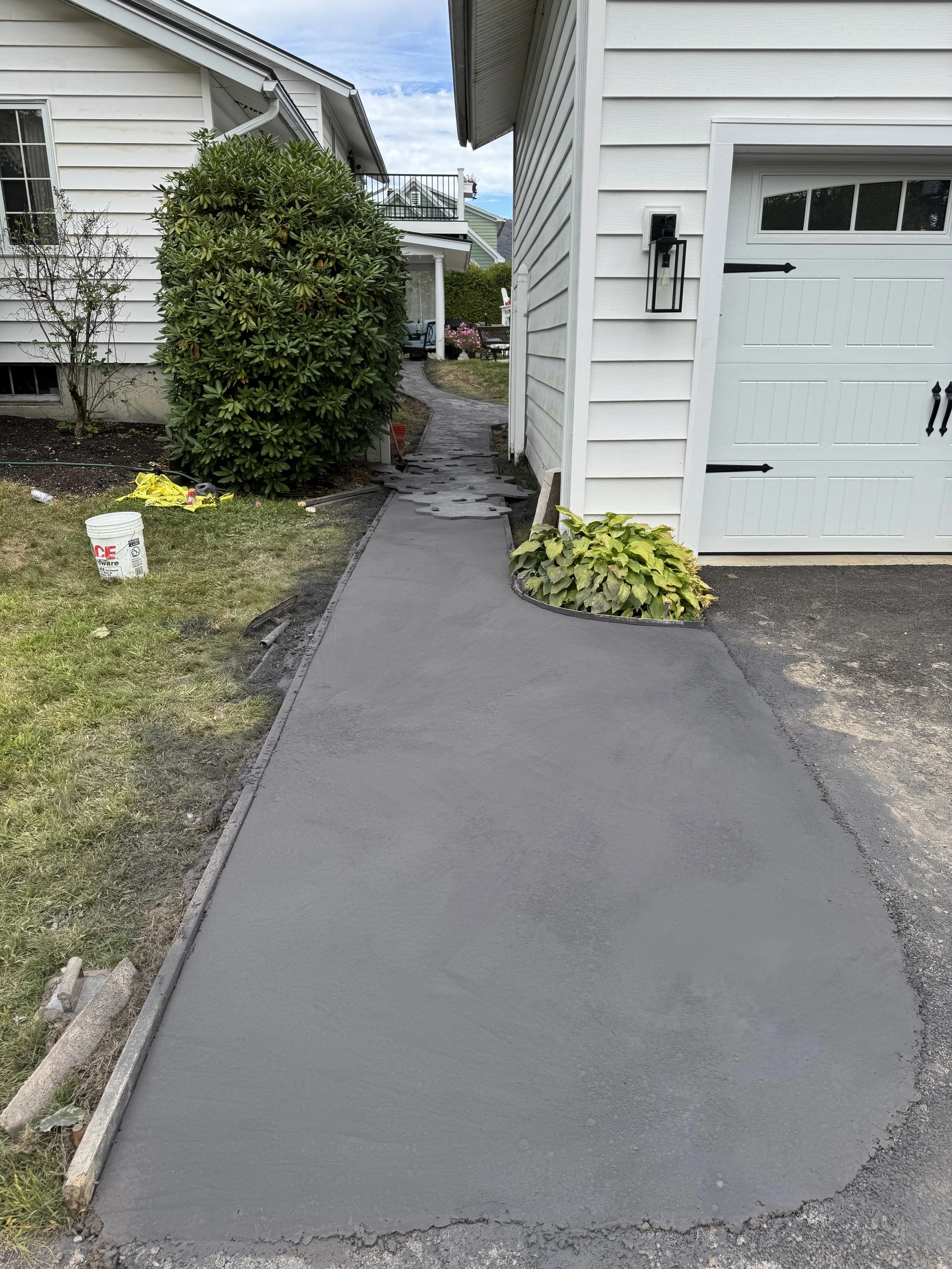 Walkway concrete stamping.jpeg