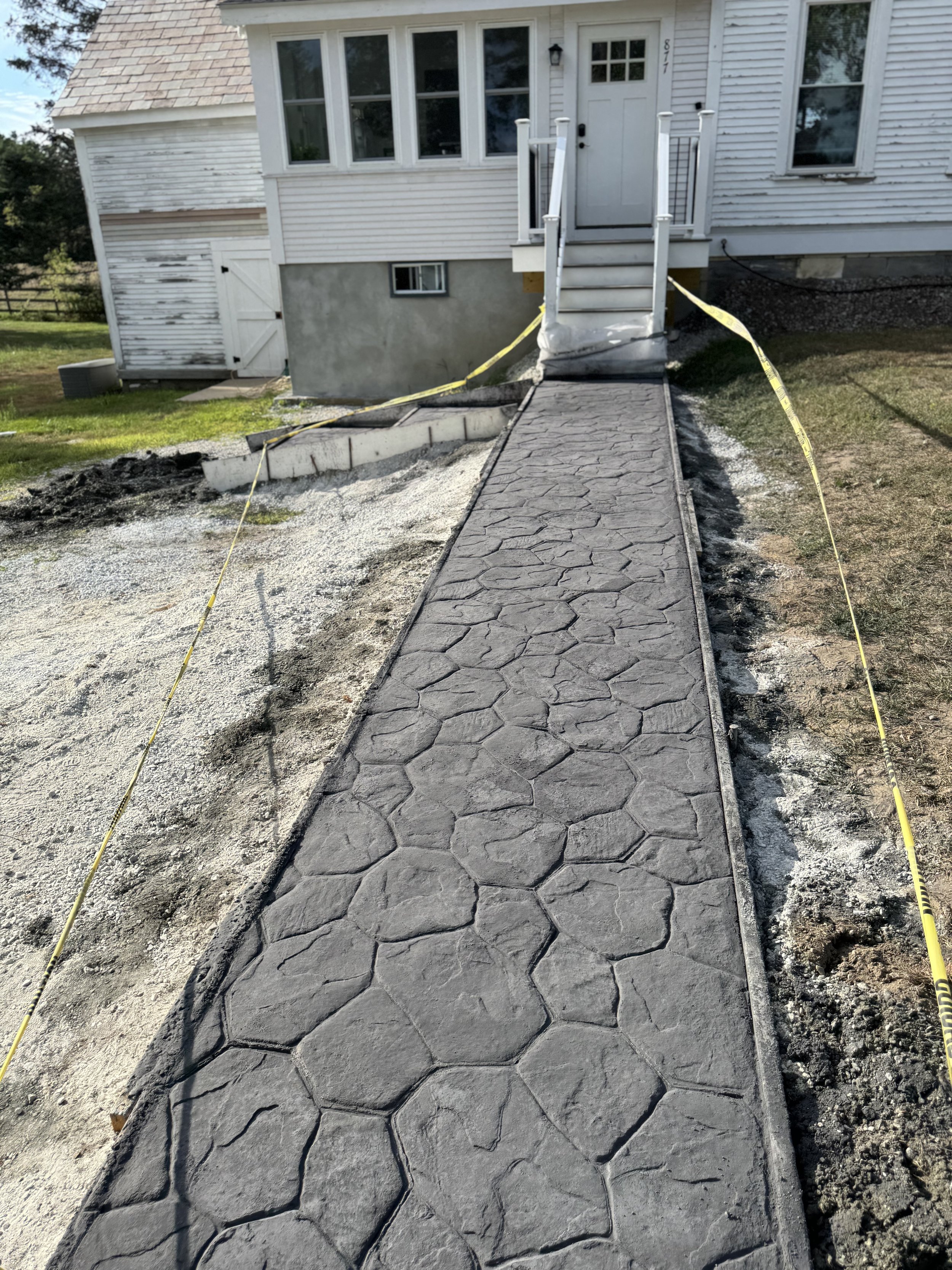 Concrete stamp walkway .jpeg