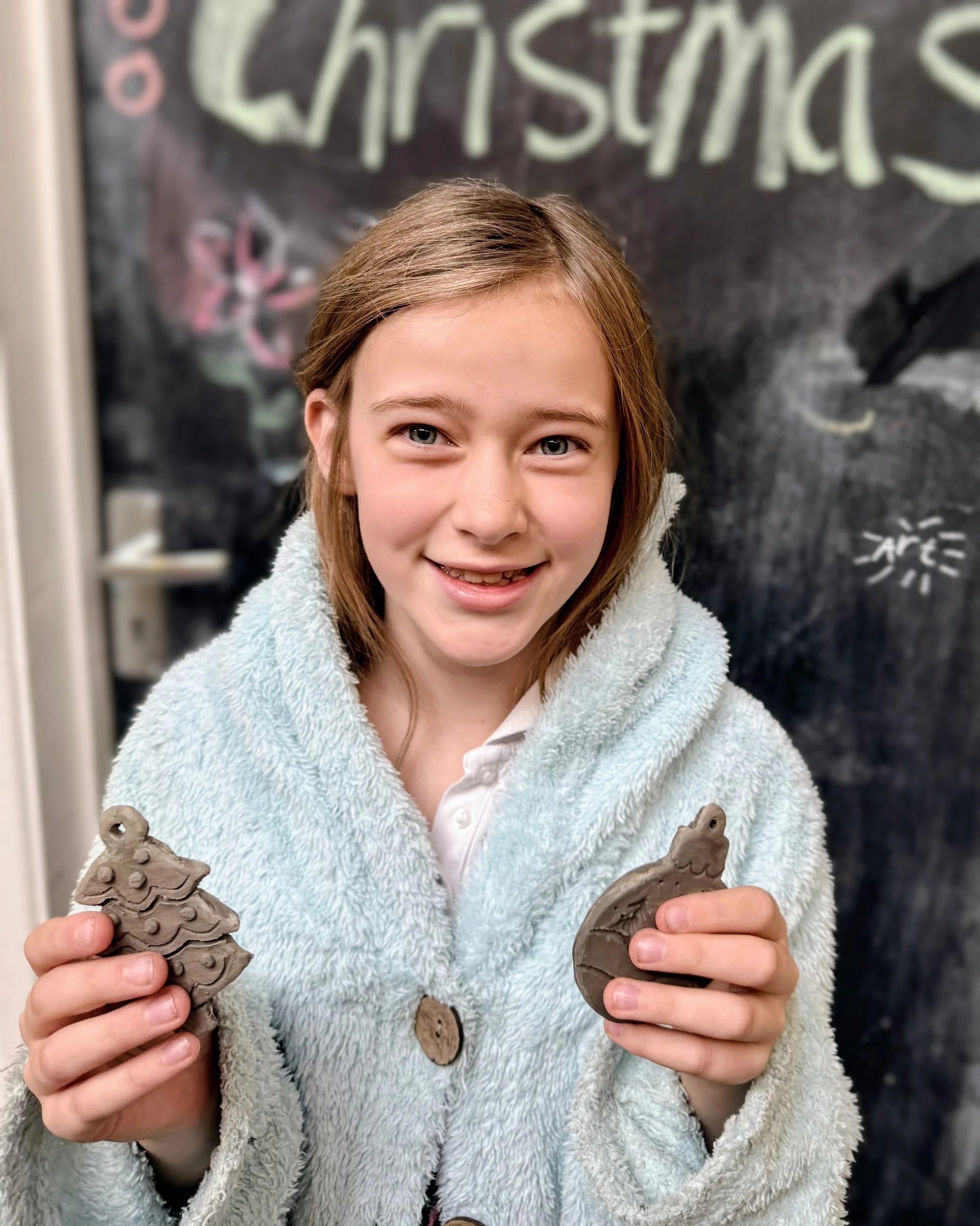 Family Friendly Holiday Sculpture (Sun Morning Dec 6)