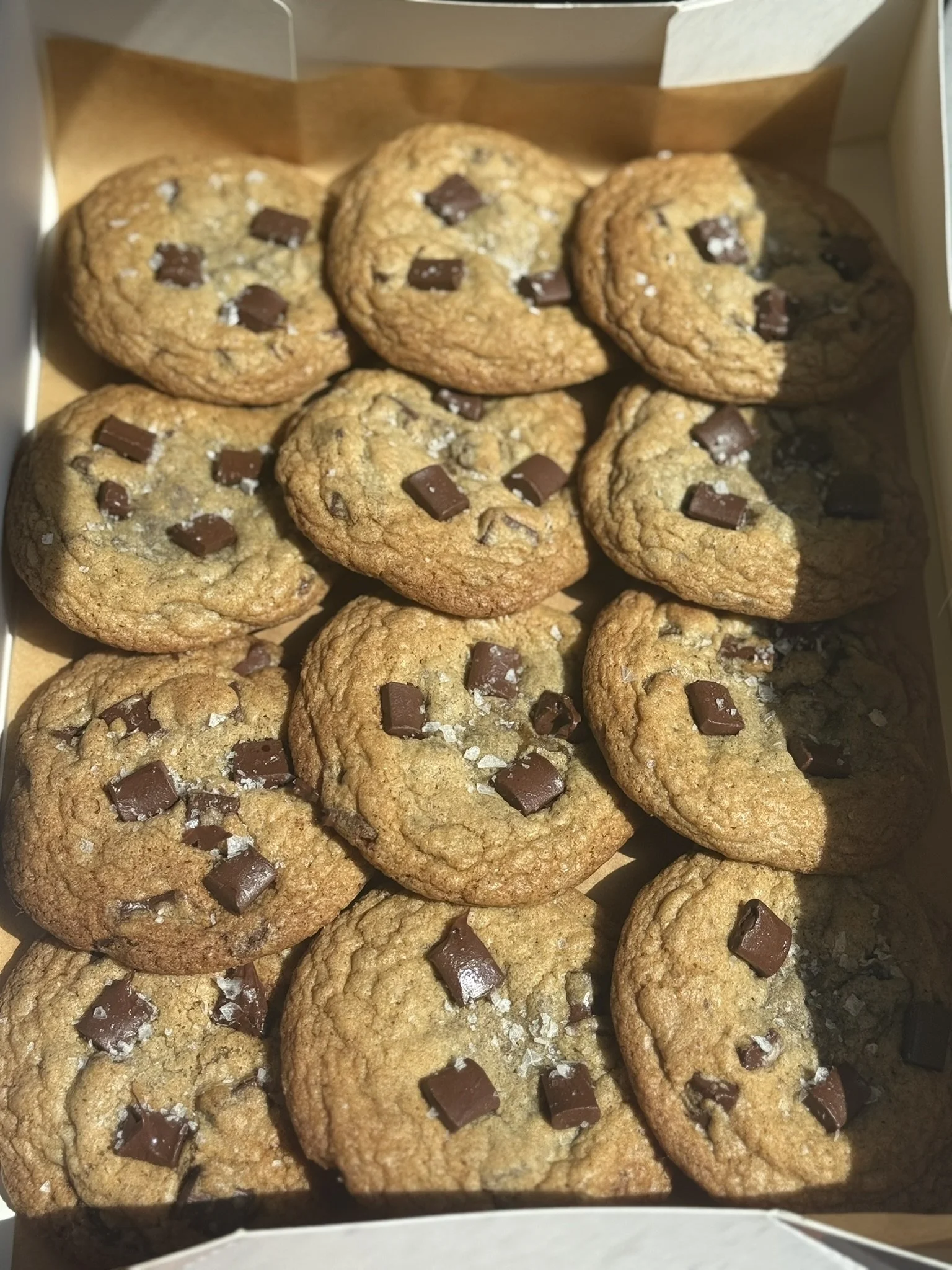 Triple Chocolate Chip Cookies (12)