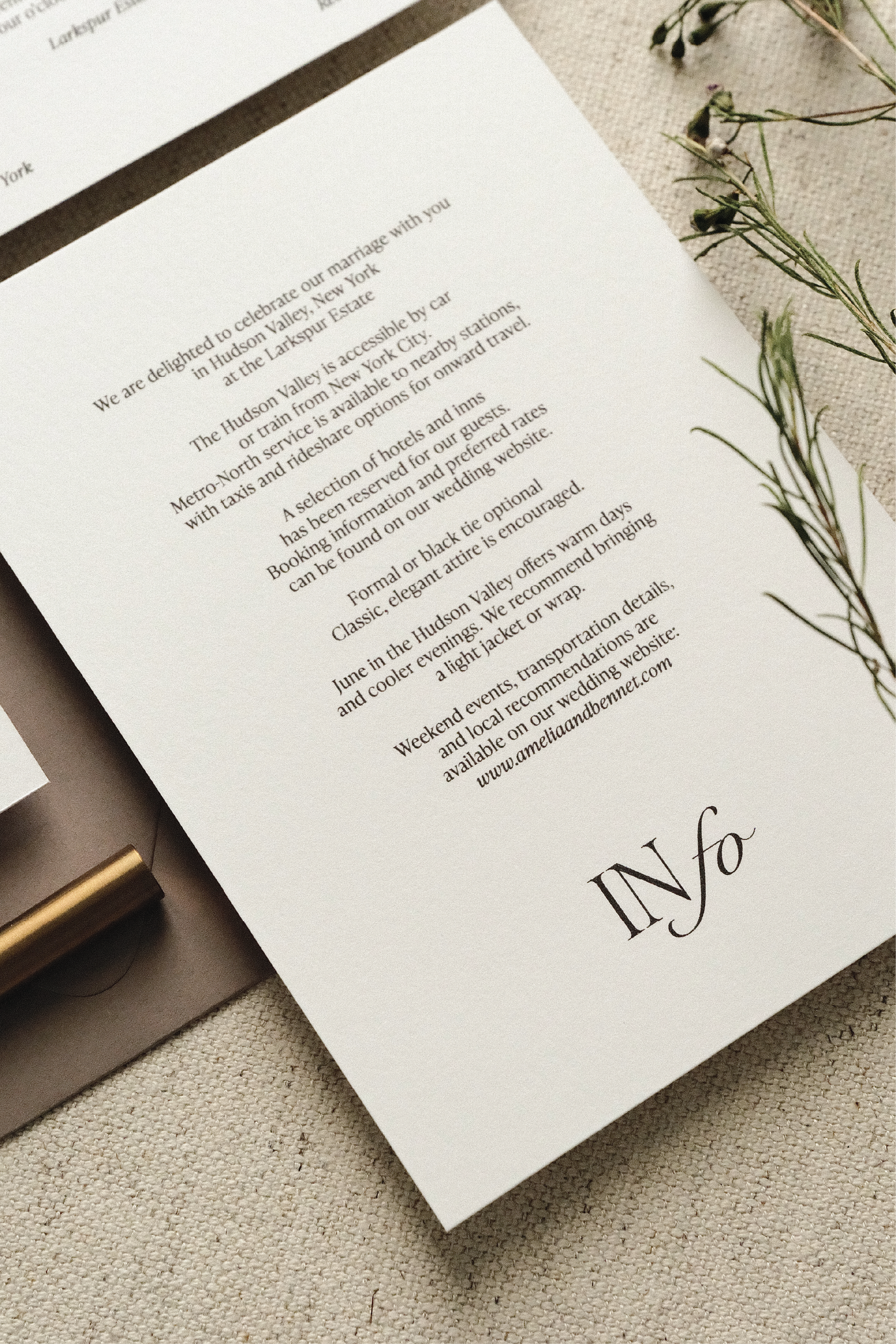 Modern luxury wedding details card.png
