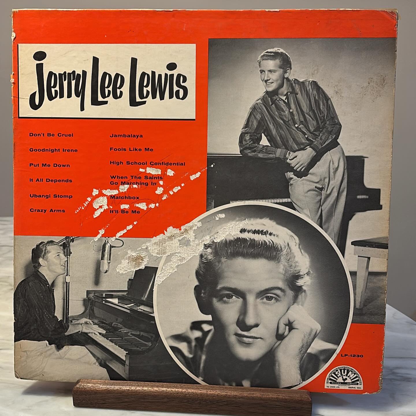Great find coming to the Mountaintop Record Club showroom. Rare 1958 Sun pressing.