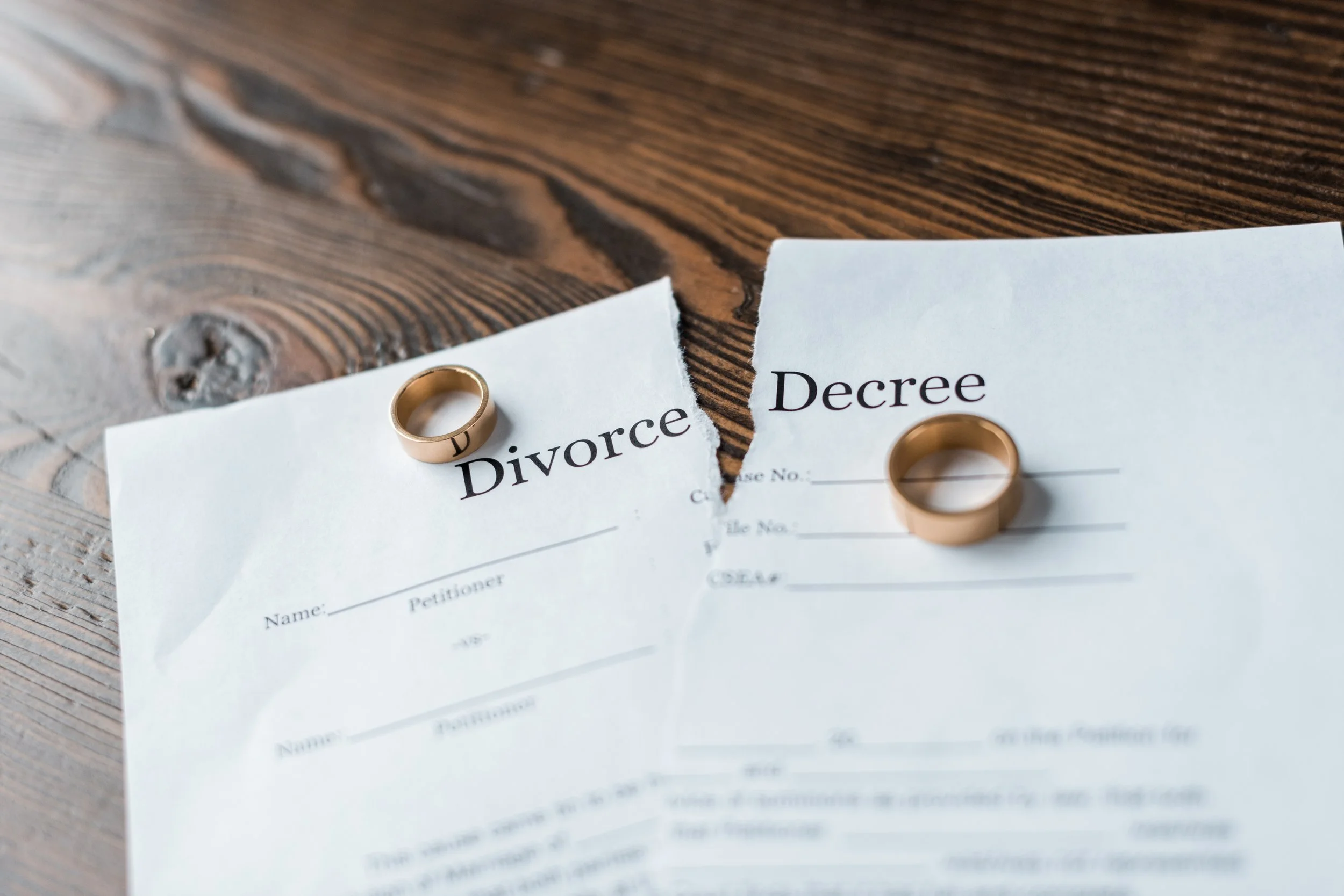 Divorce Settlements: Understanding Asset Division—The In’s and Out’s of Splitting Marital Property