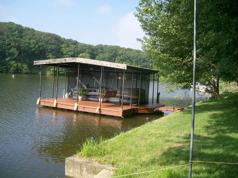 2Myi1ZniskaM-dock-027.jpg